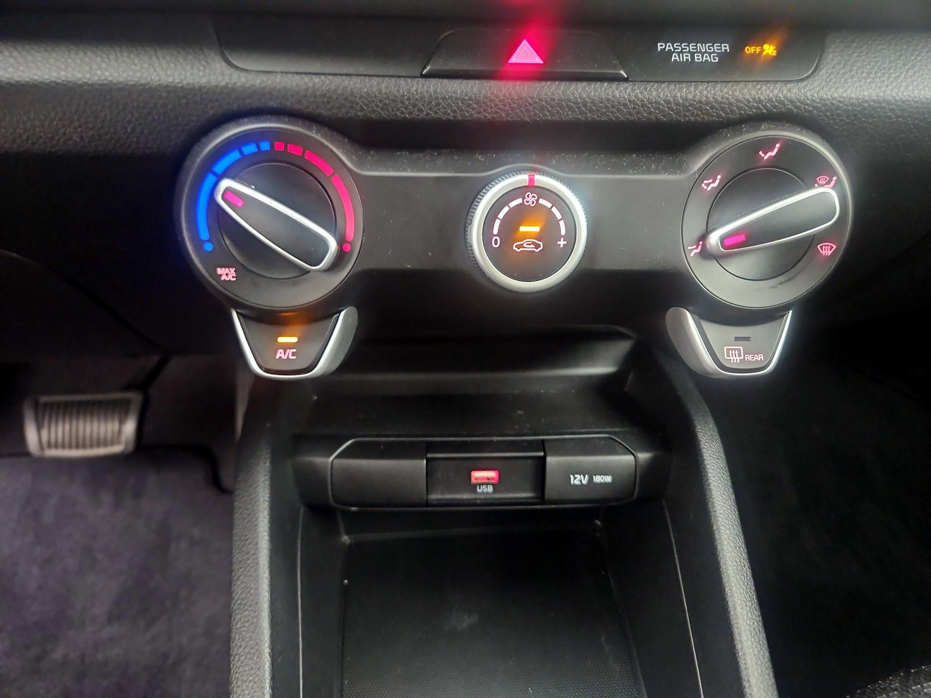 Thumbnail: 2023 Kia Rio - 16