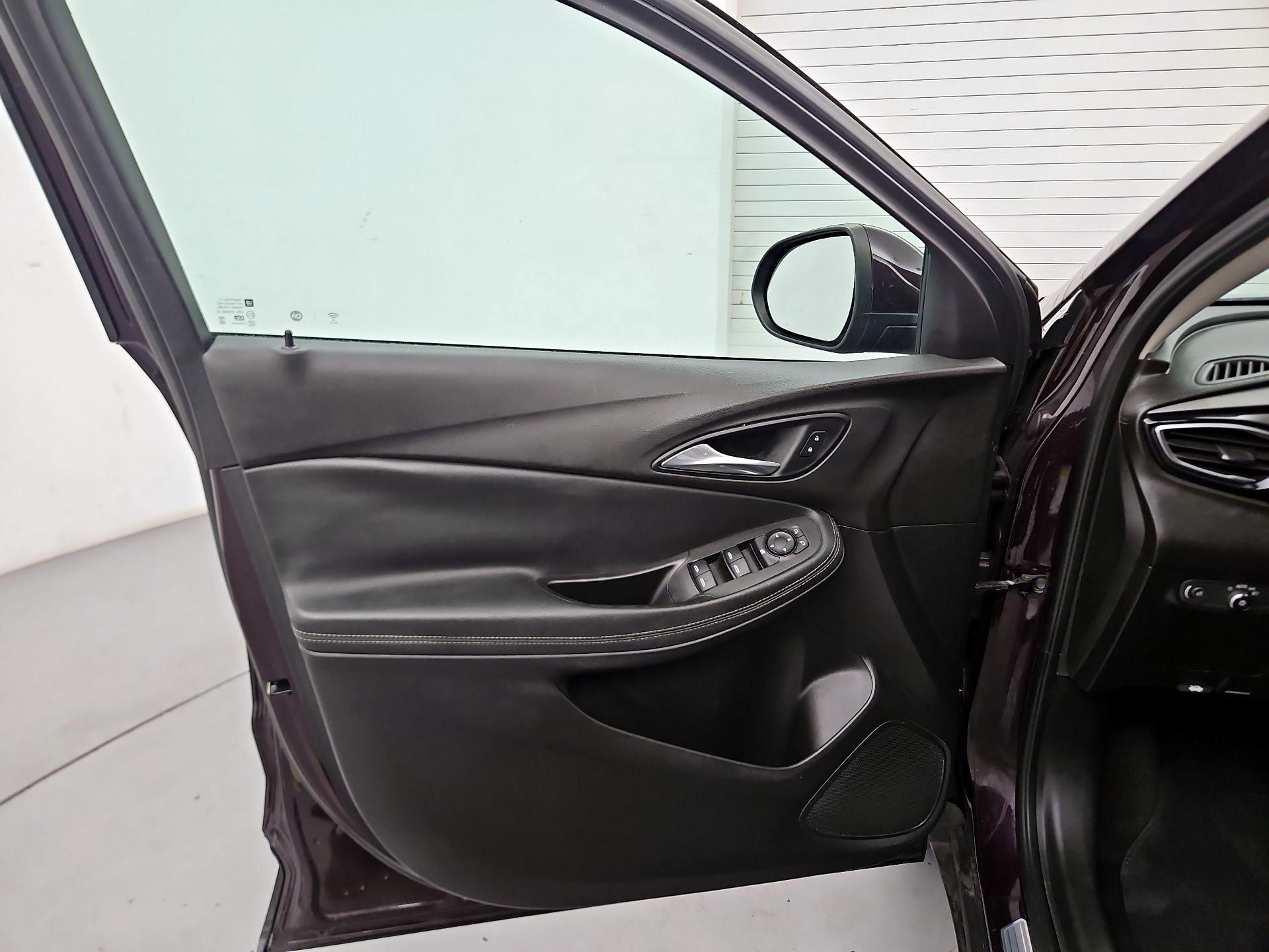 Thumbnail: 2020 Buick Encore GX - 12