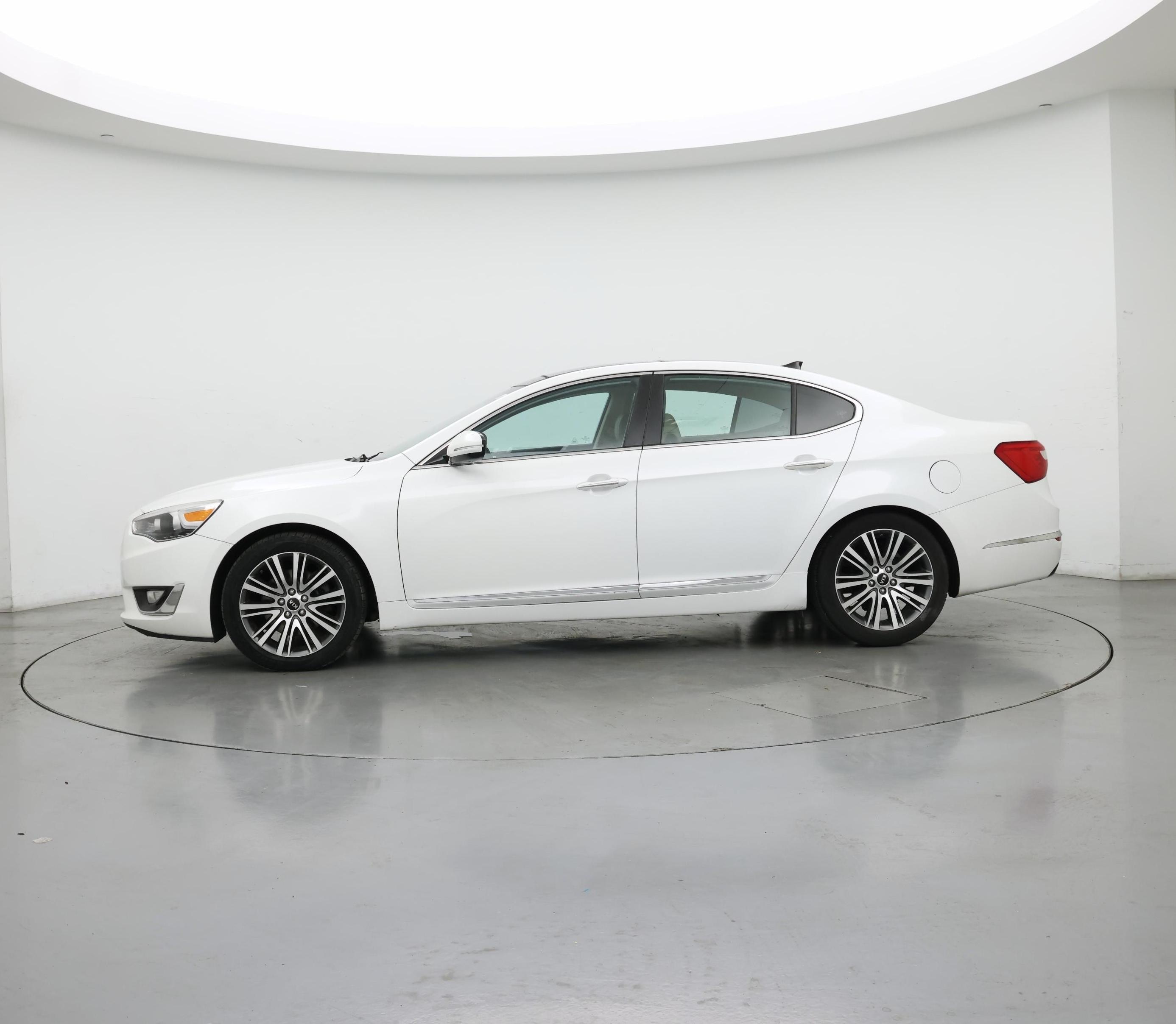 Thumbnail: 2015 Kia Cadenza - 3