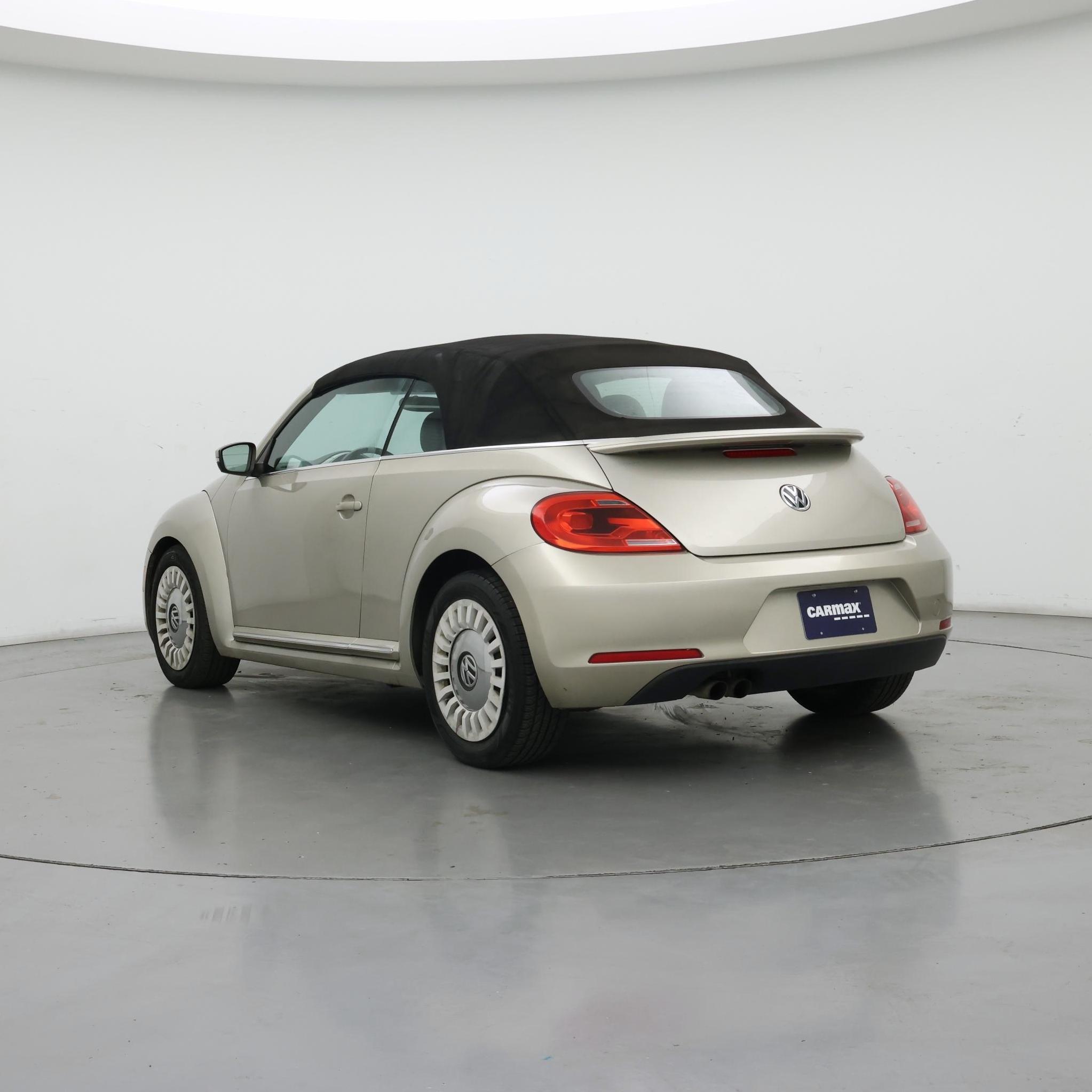 Thumbnail: 2015 Volkswagen Beetle - 2