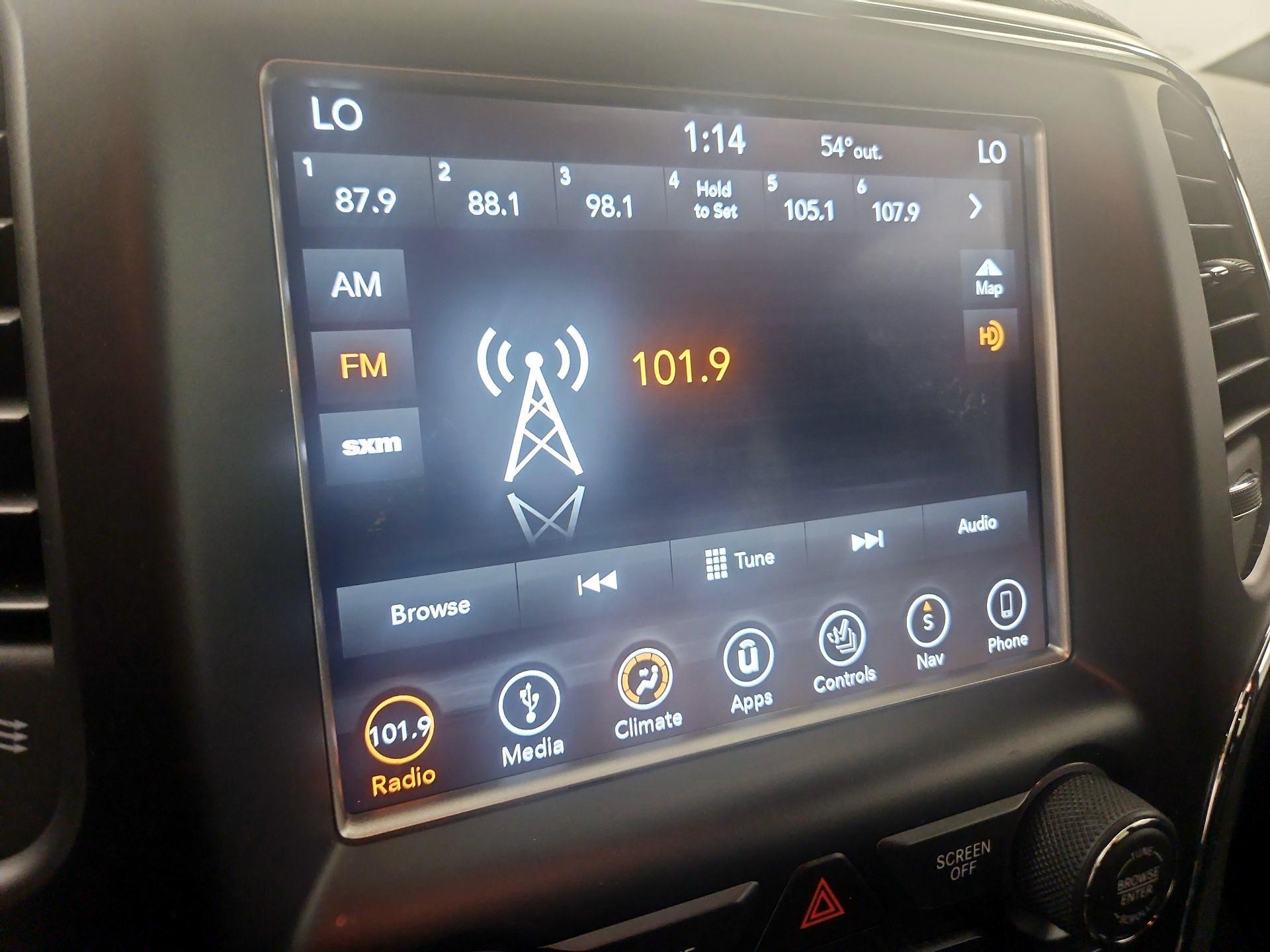 Thumbnail: 2018 Jeep Grand Cherokee - 16