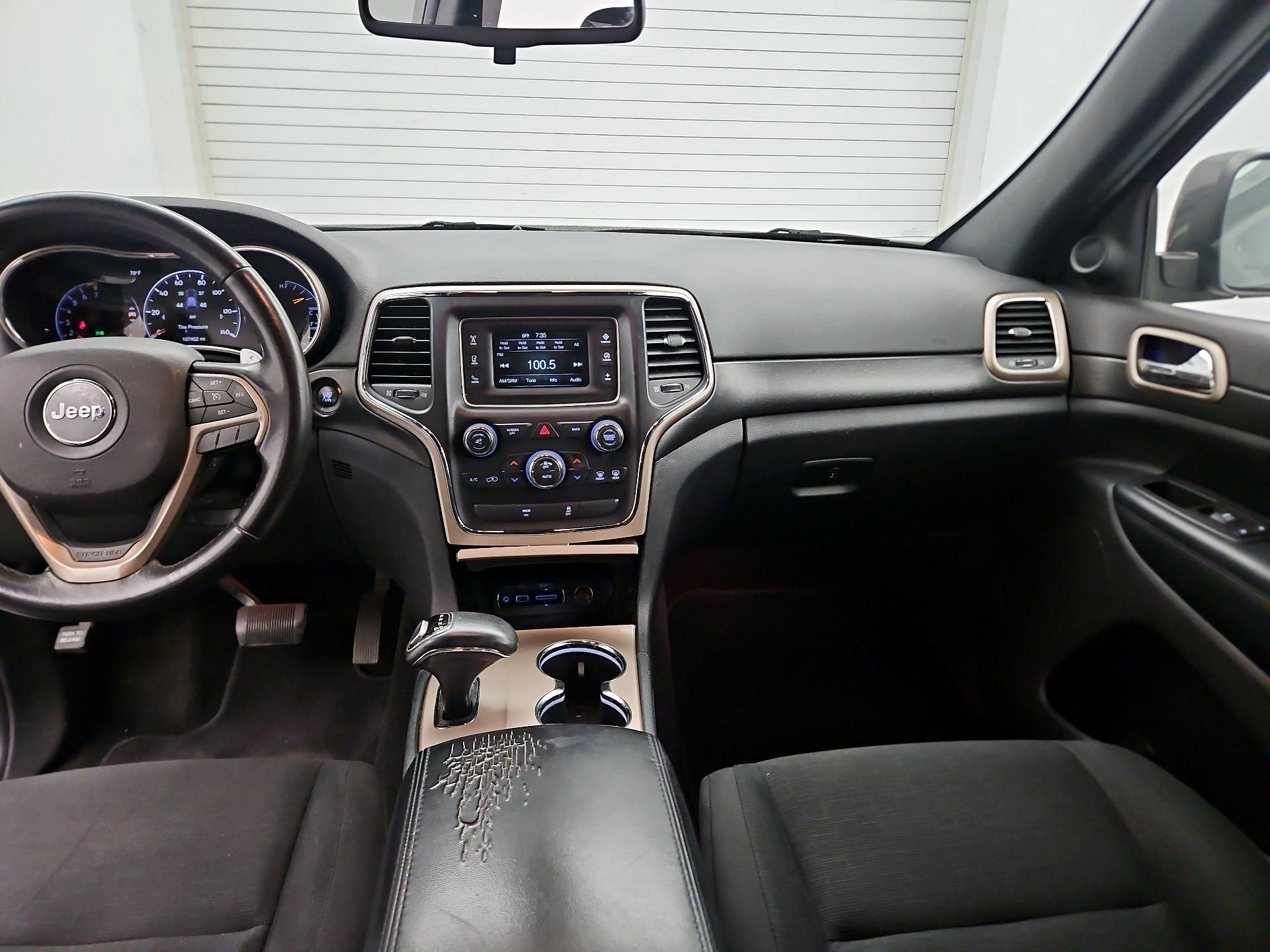 Thumbnail: 2015 Jeep Grand Cherokee - 9