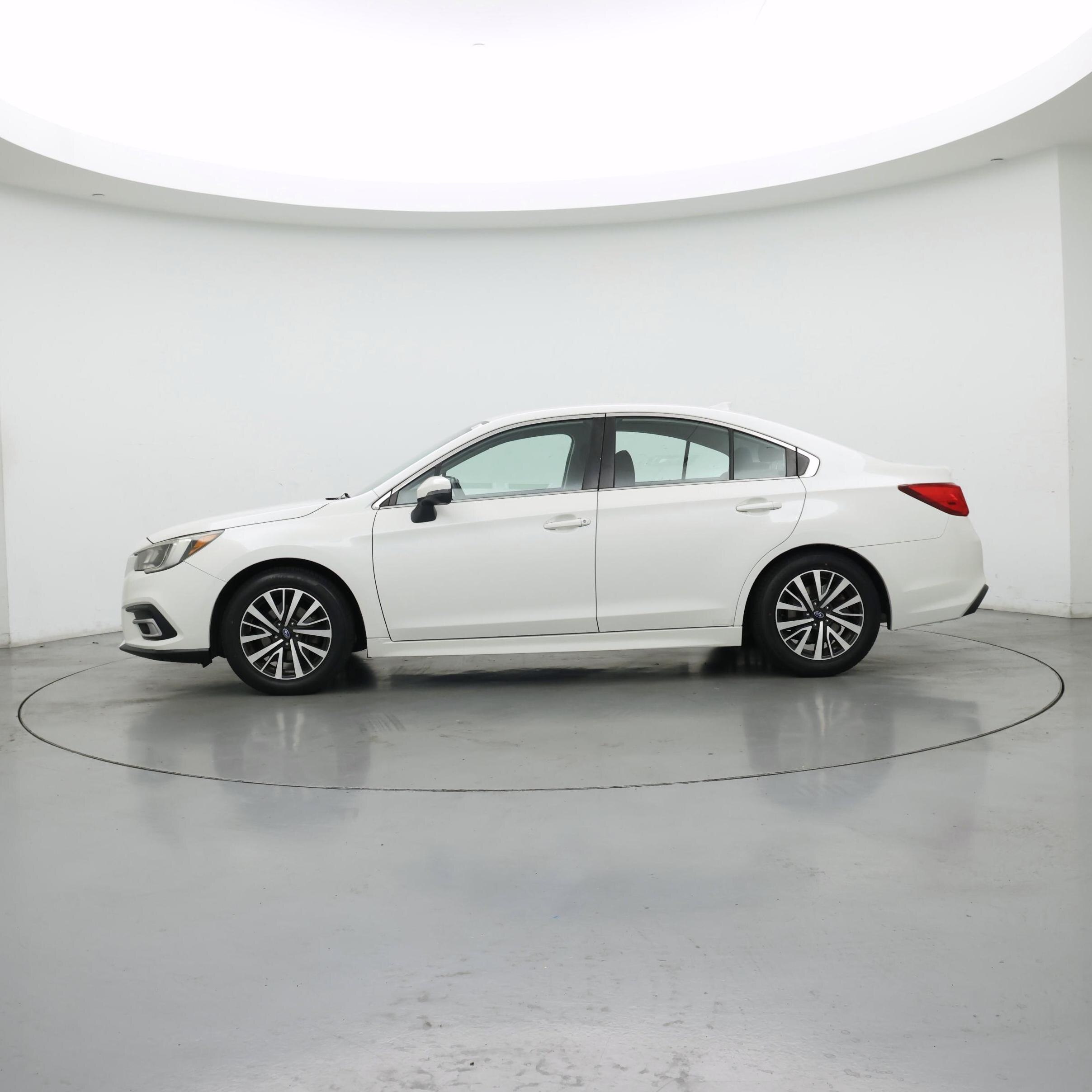 Thumbnail: 2019 Subaru Legacy - 3