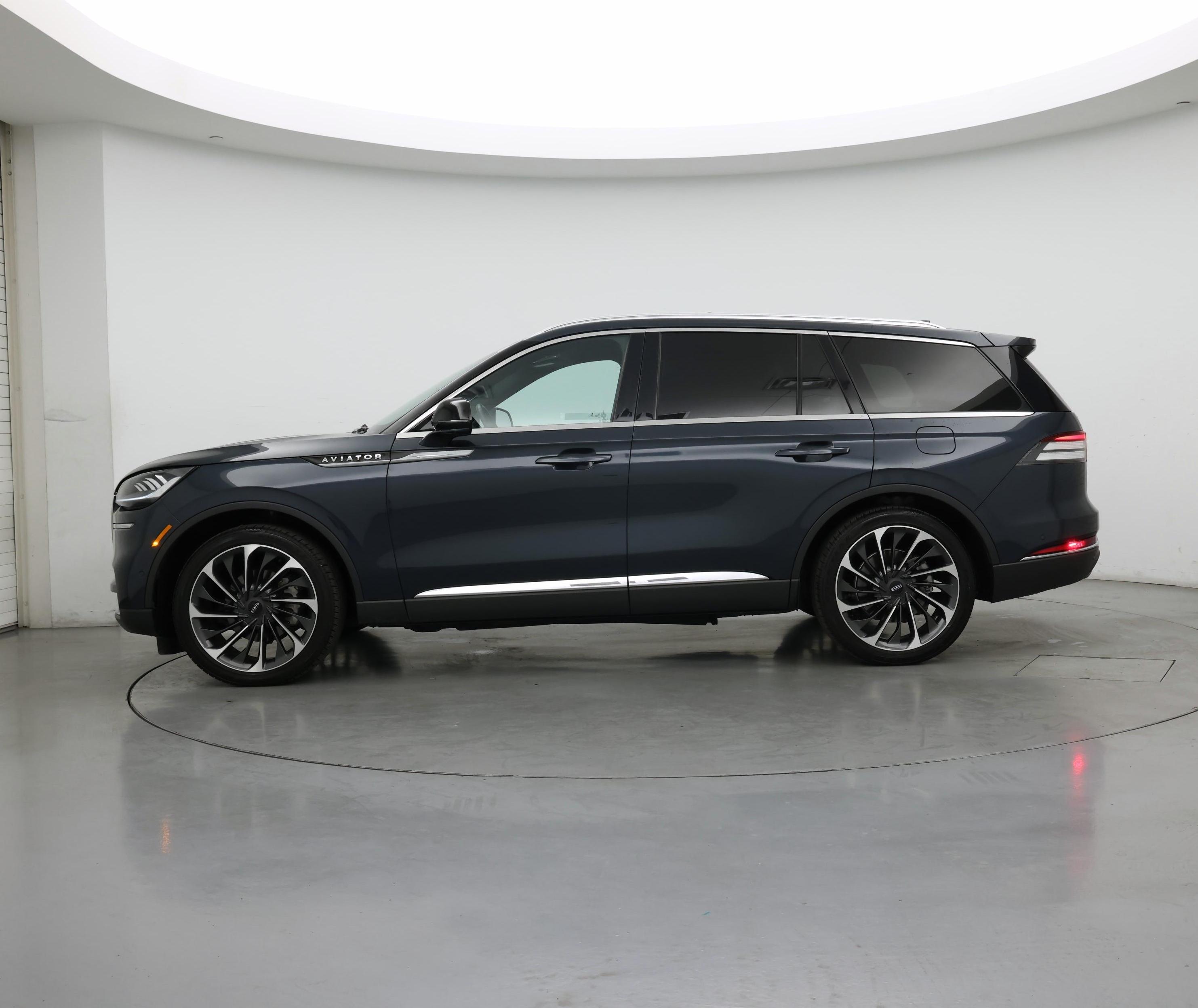 Thumbnail: 2024 Lincoln Aviator - 3