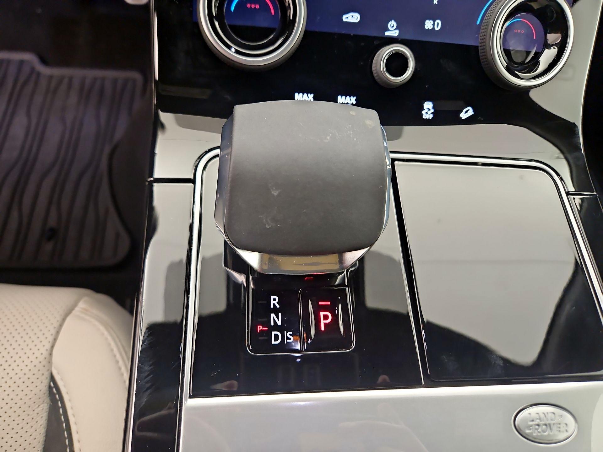 Thumbnail: 2021 Land Rover Range Rover Velar - 18