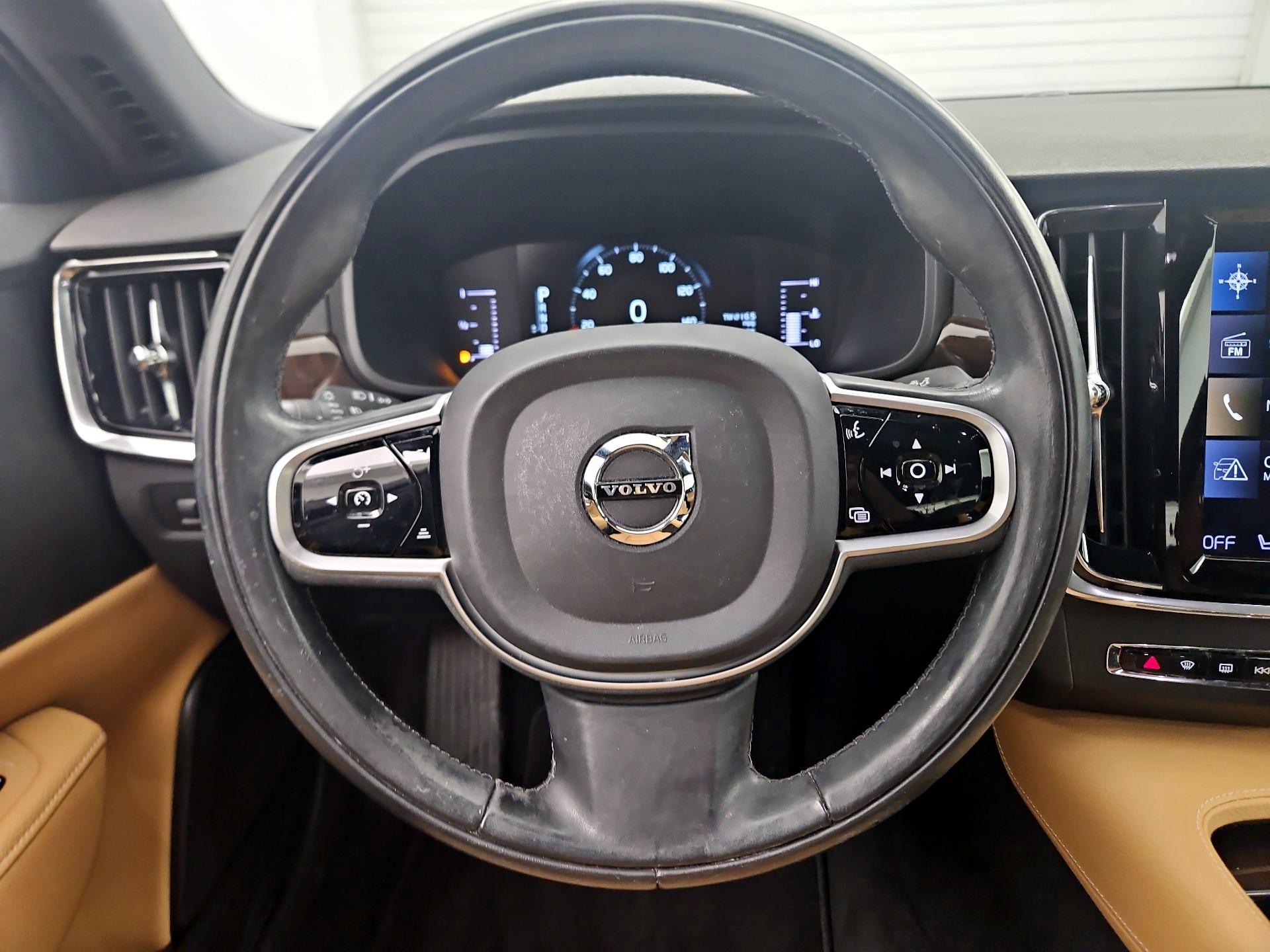 Thumbnail: 2018 Volvo S90 - 10