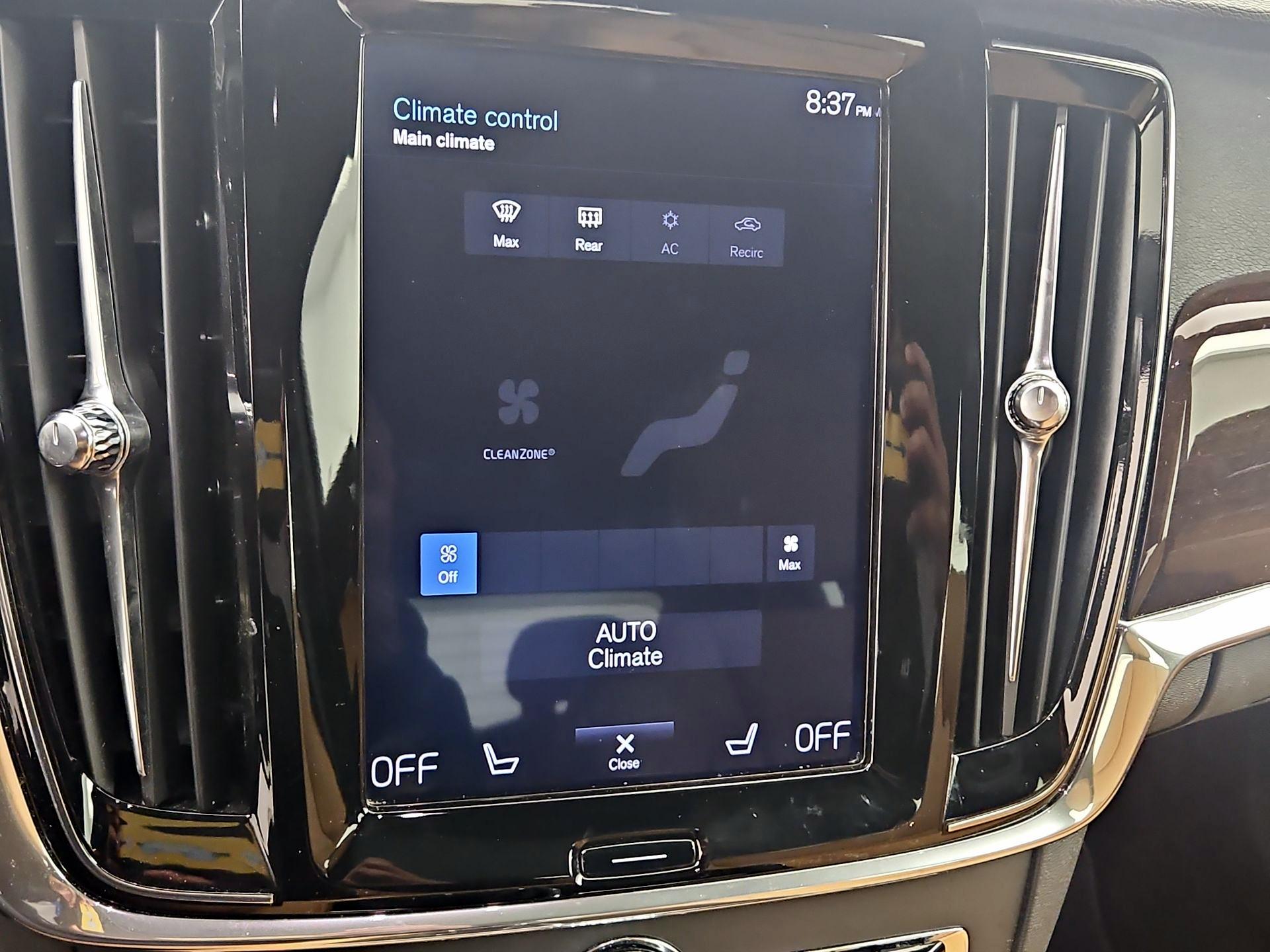 Thumbnail: 2018 Volvo S90 - 17