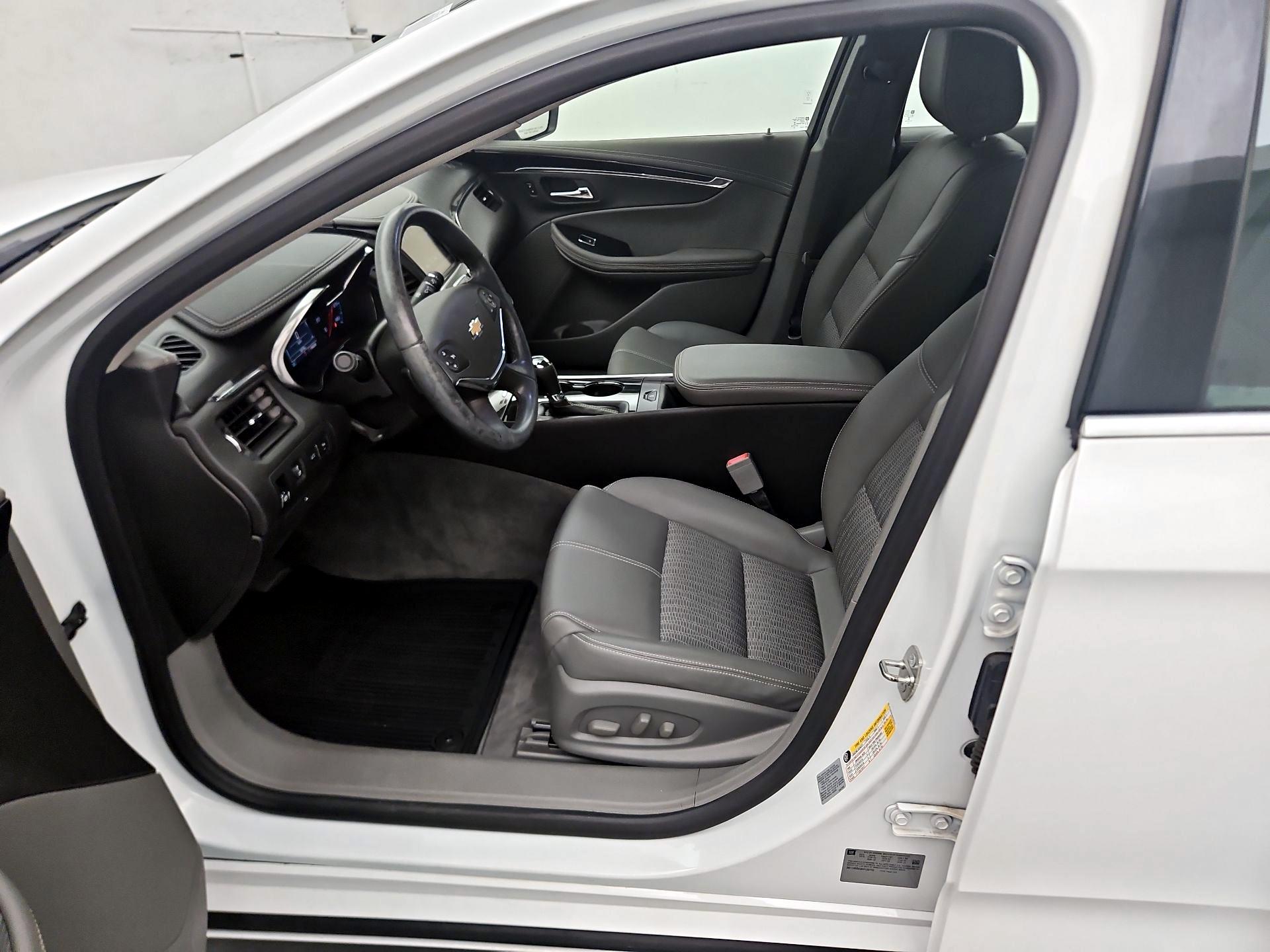 Thumbnail: 2016 Chevrolet Impala - 11