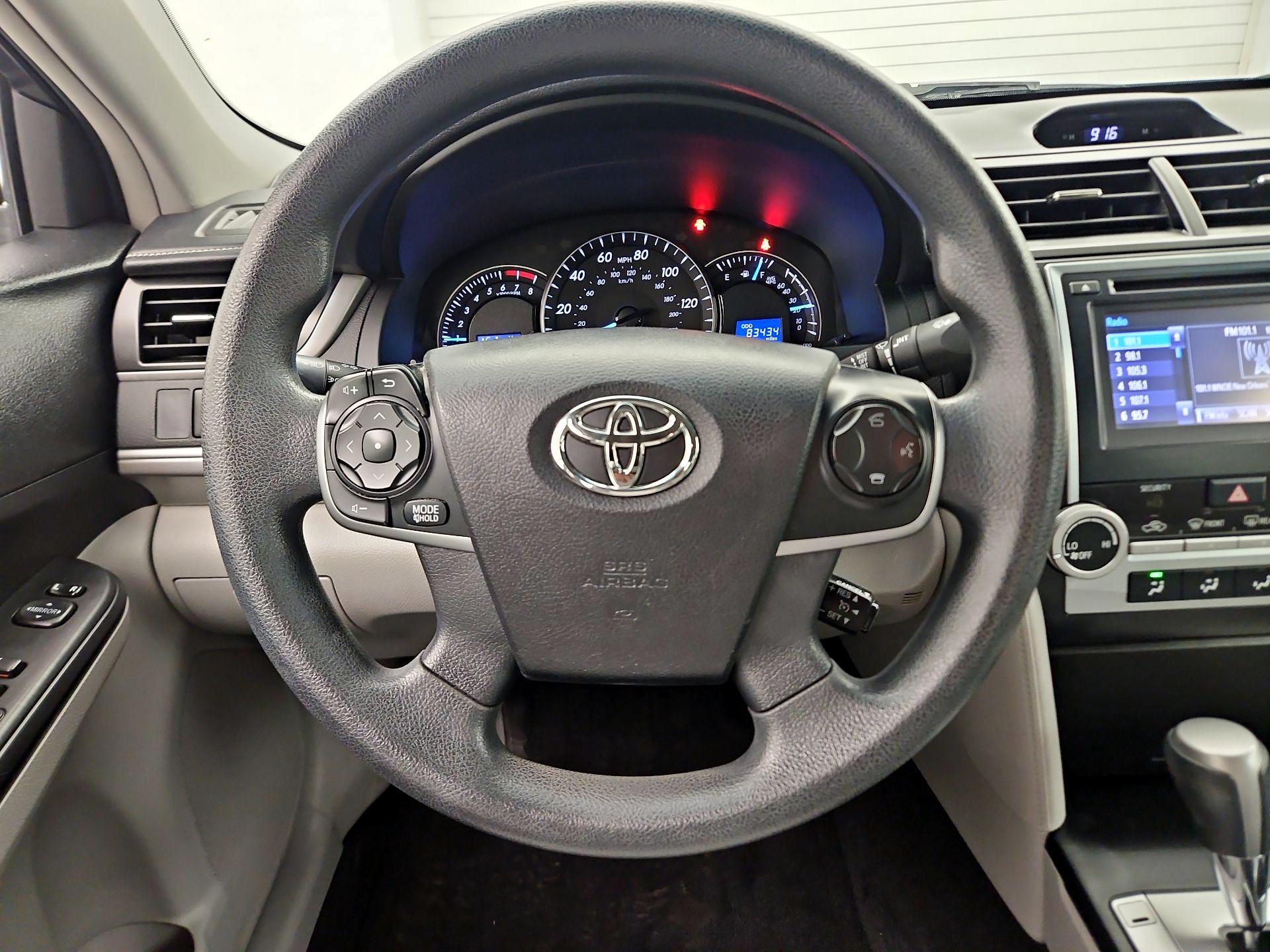 Thumbnail: 2014 Toyota Camry - 10