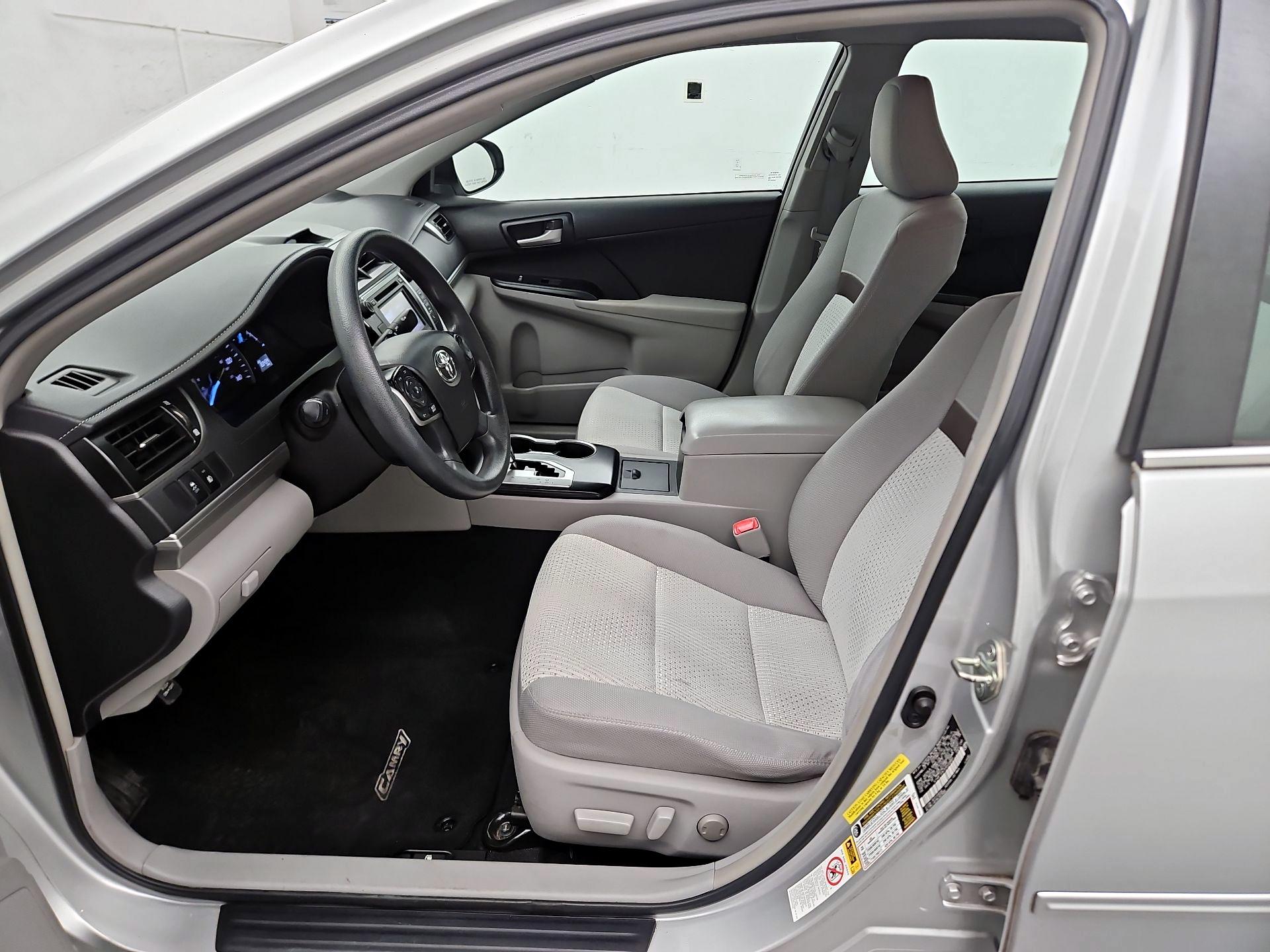 Thumbnail: 2014 Toyota Camry - 11