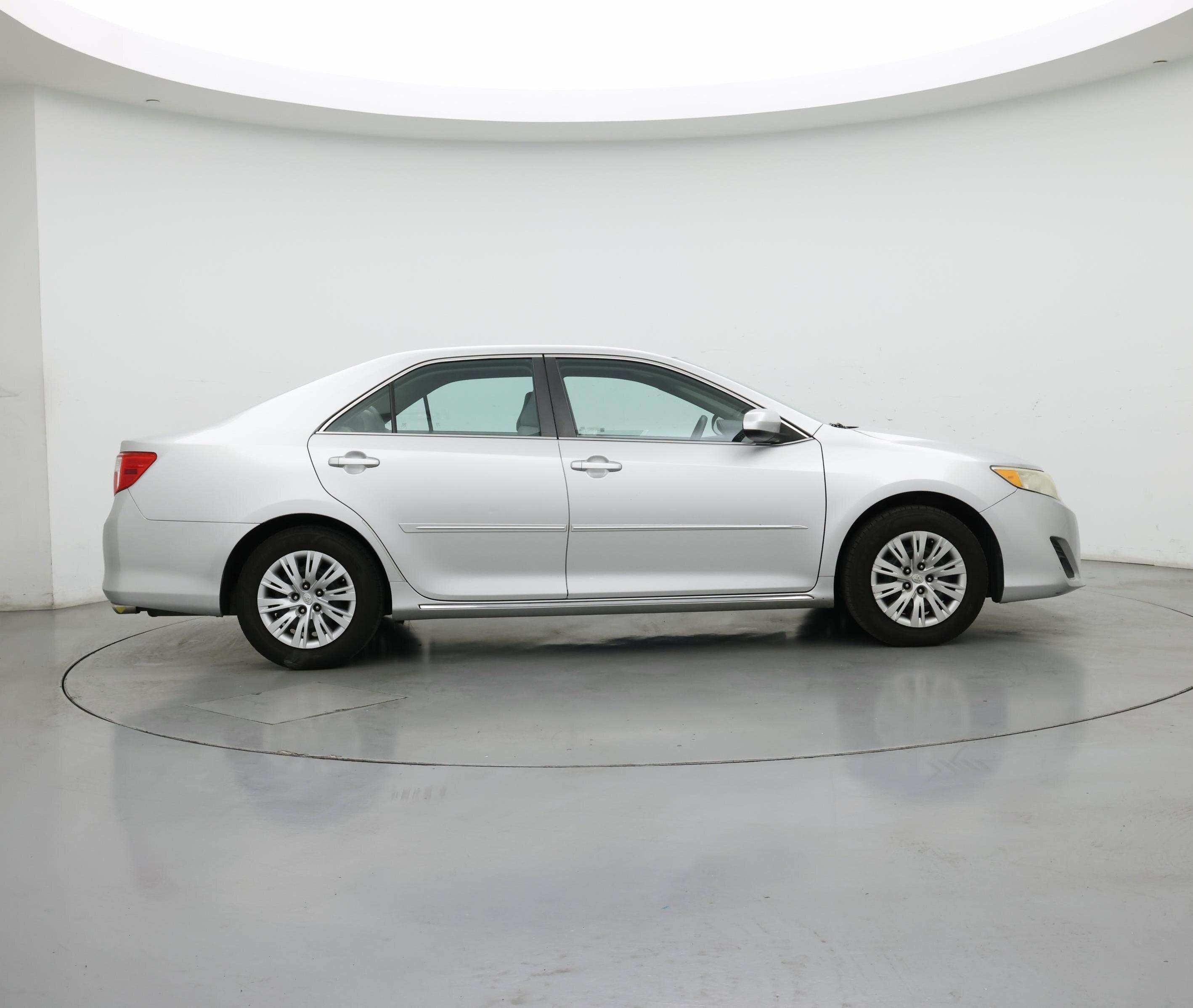 Thumbnail: 2014 Toyota Camry - 7