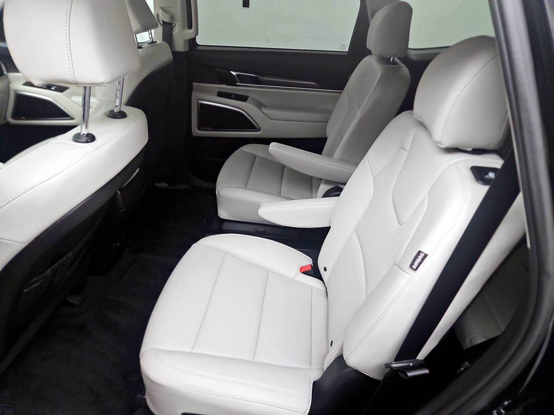 Thumbnail: 2024 Kia Telluride - 19