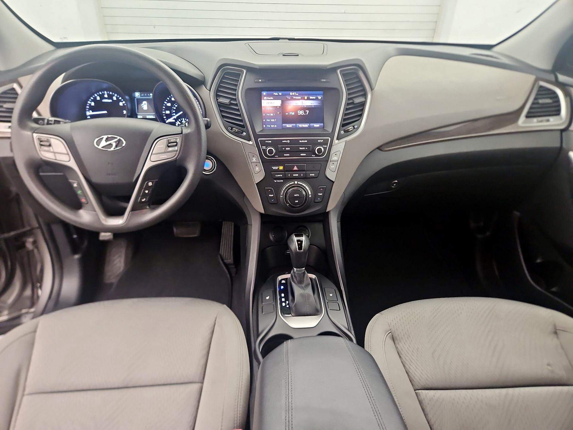 Thumbnail: 2017 Hyundai Santa Fe - 9