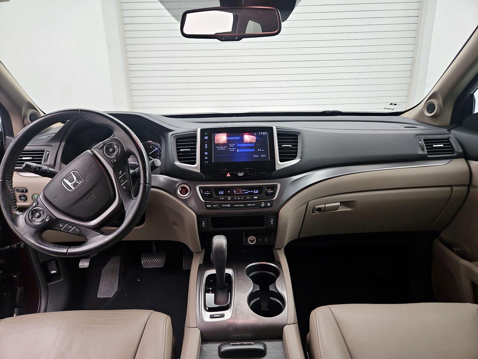 Thumbnail: 2016 Honda Pilot - 9