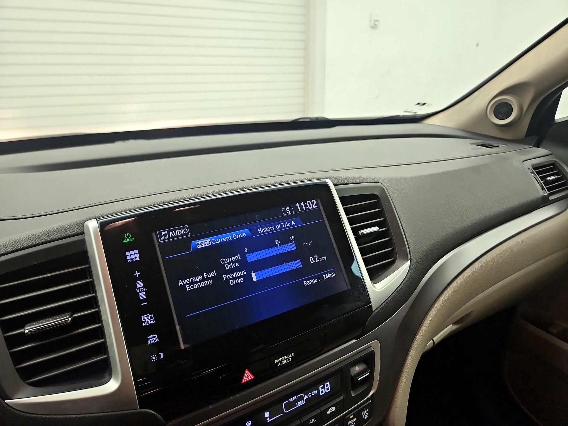 Thumbnail: 2016 Honda Pilot - 13