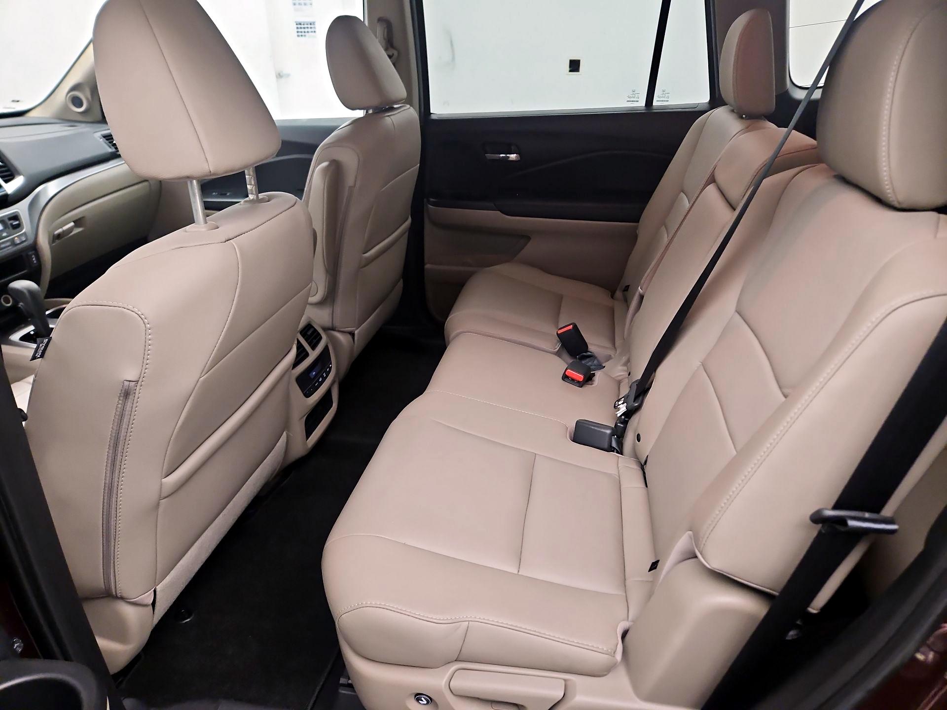 Thumbnail: 2016 Honda Pilot - 16