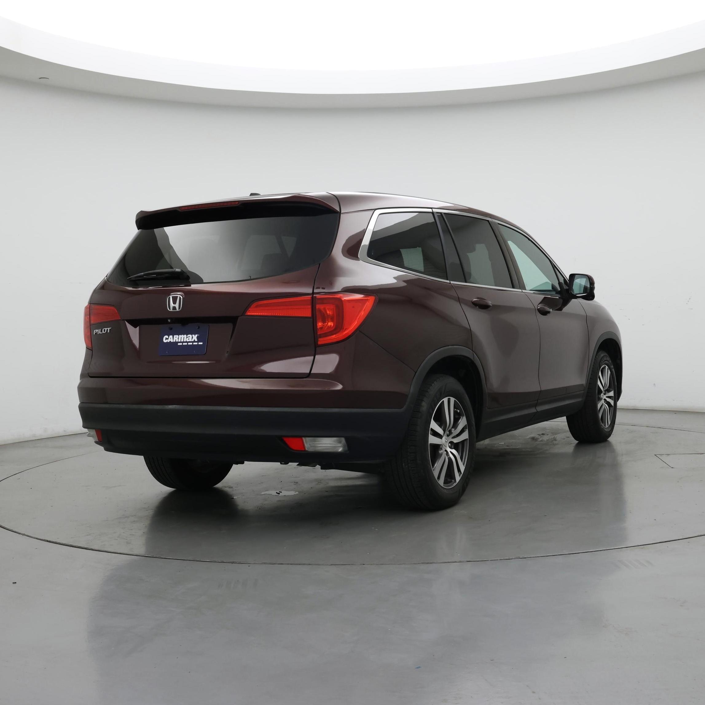 Thumbnail: 2016 Honda Pilot - 8