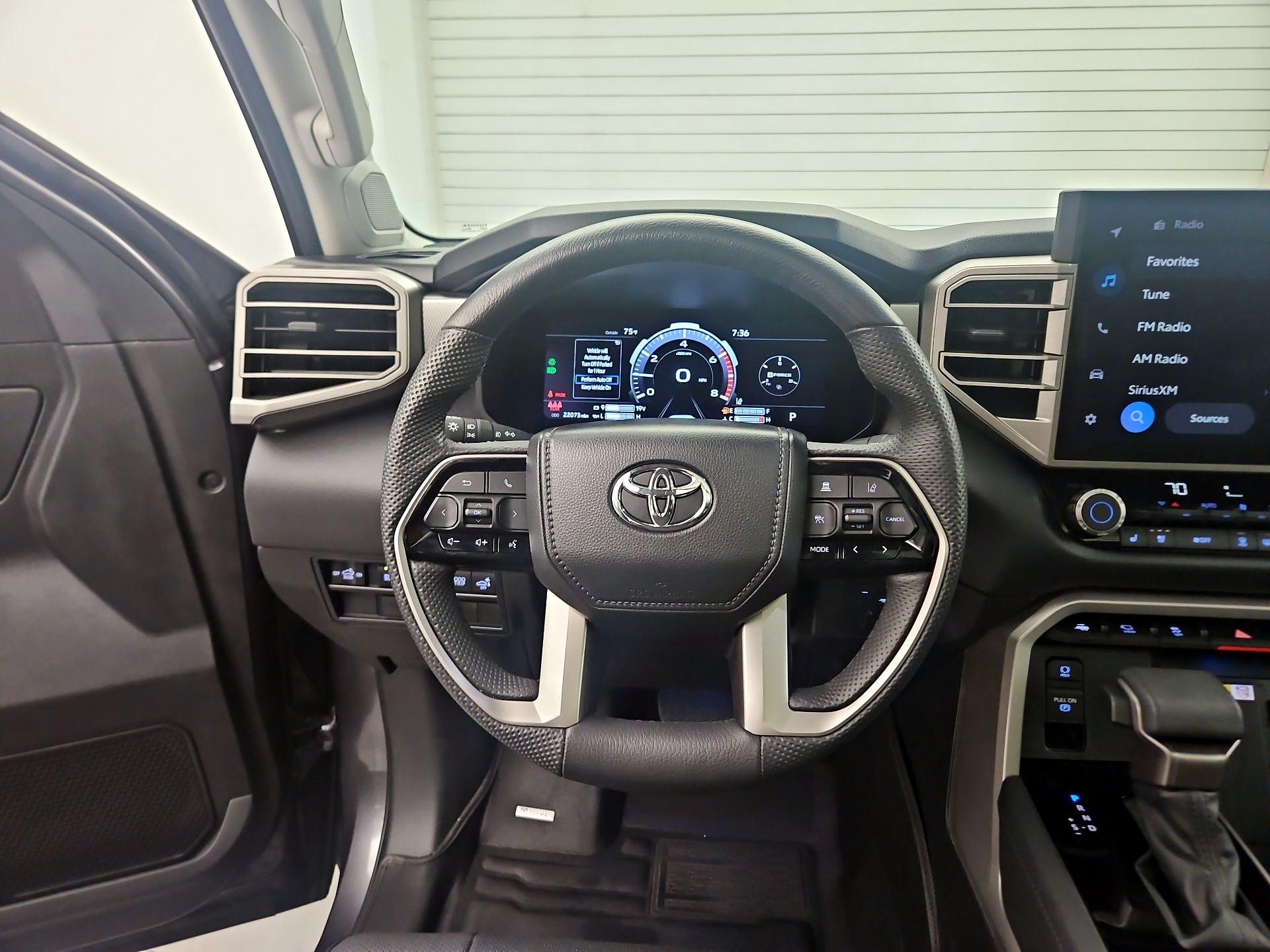 Thumbnail: 2024 Toyota Tundra - 10