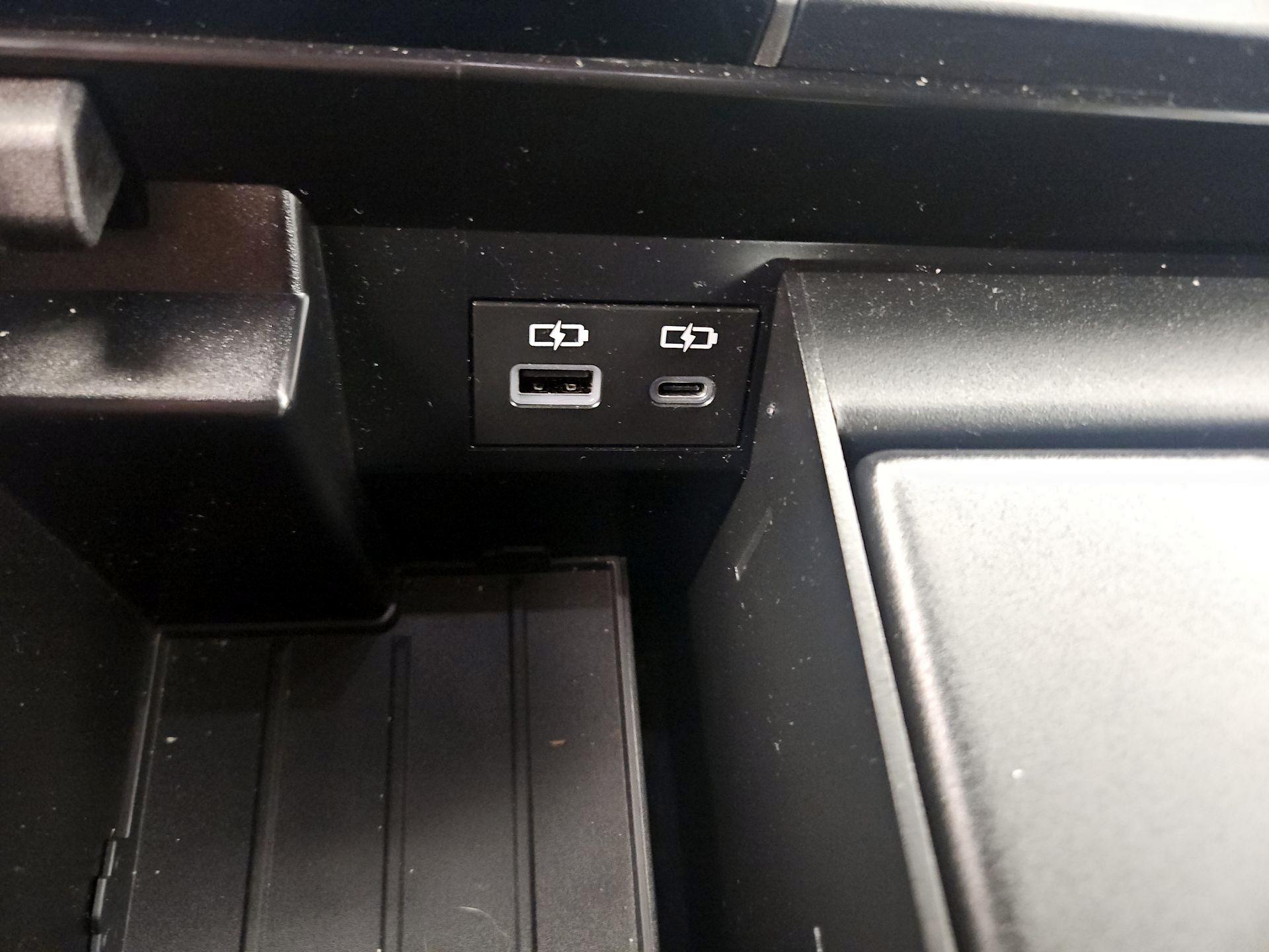 Thumbnail: 2024 Toyota Tundra - 18