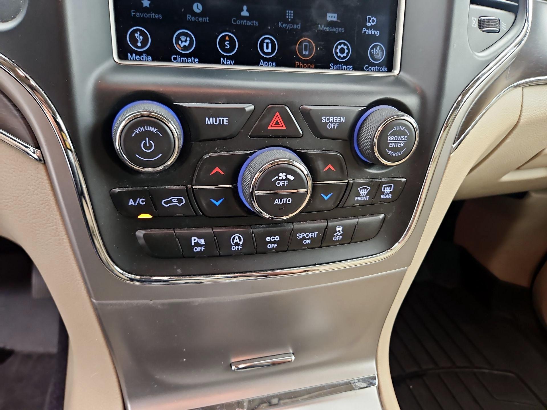 Thumbnail: 2018 Jeep Grand Cherokee - 16