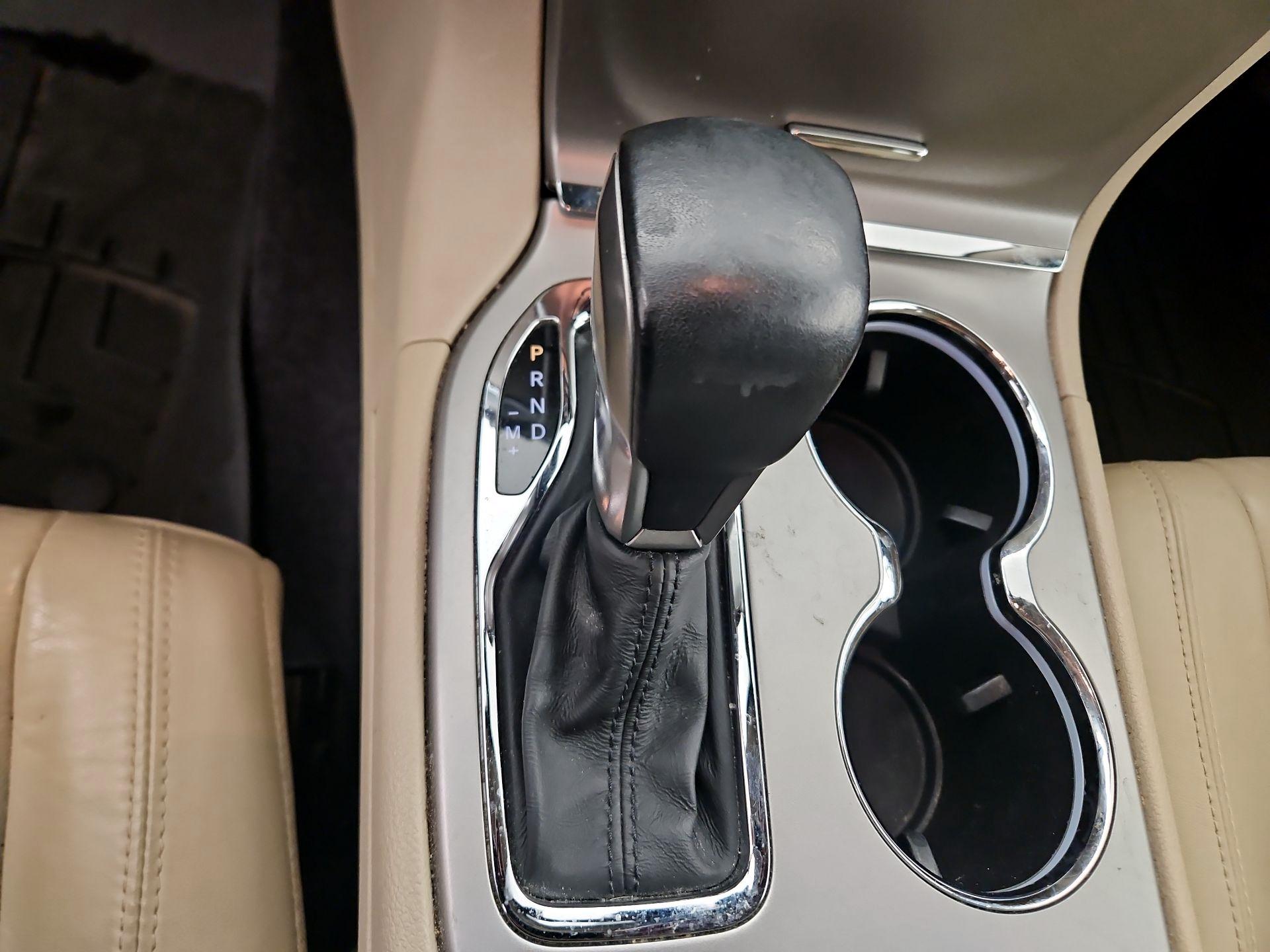 Thumbnail: 2018 Jeep Grand Cherokee - 17