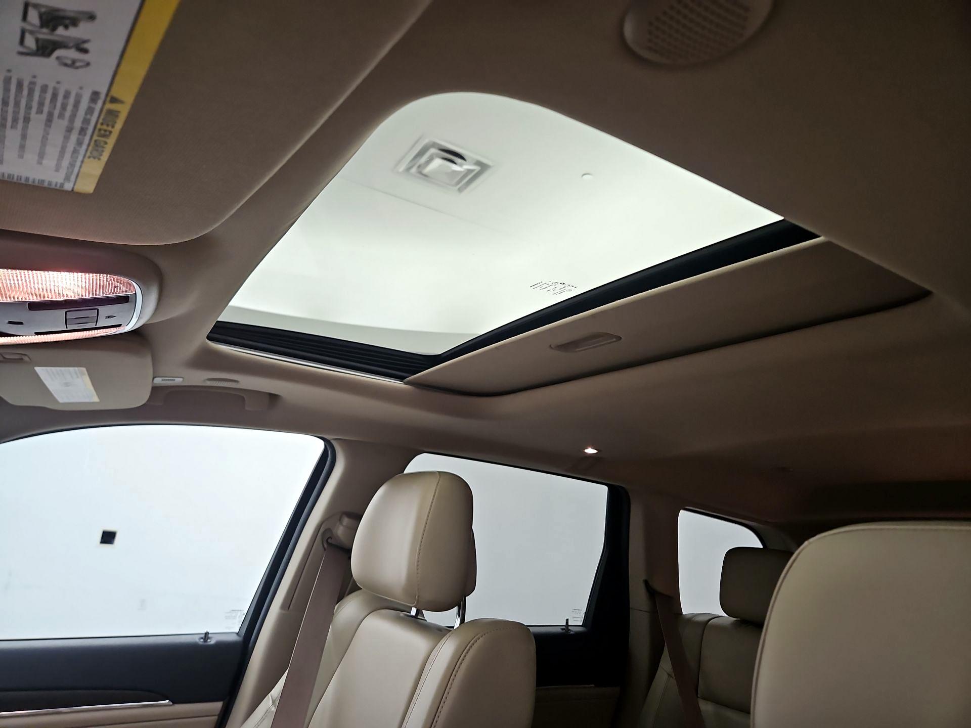 Thumbnail: 2018 Jeep Grand Cherokee - 19