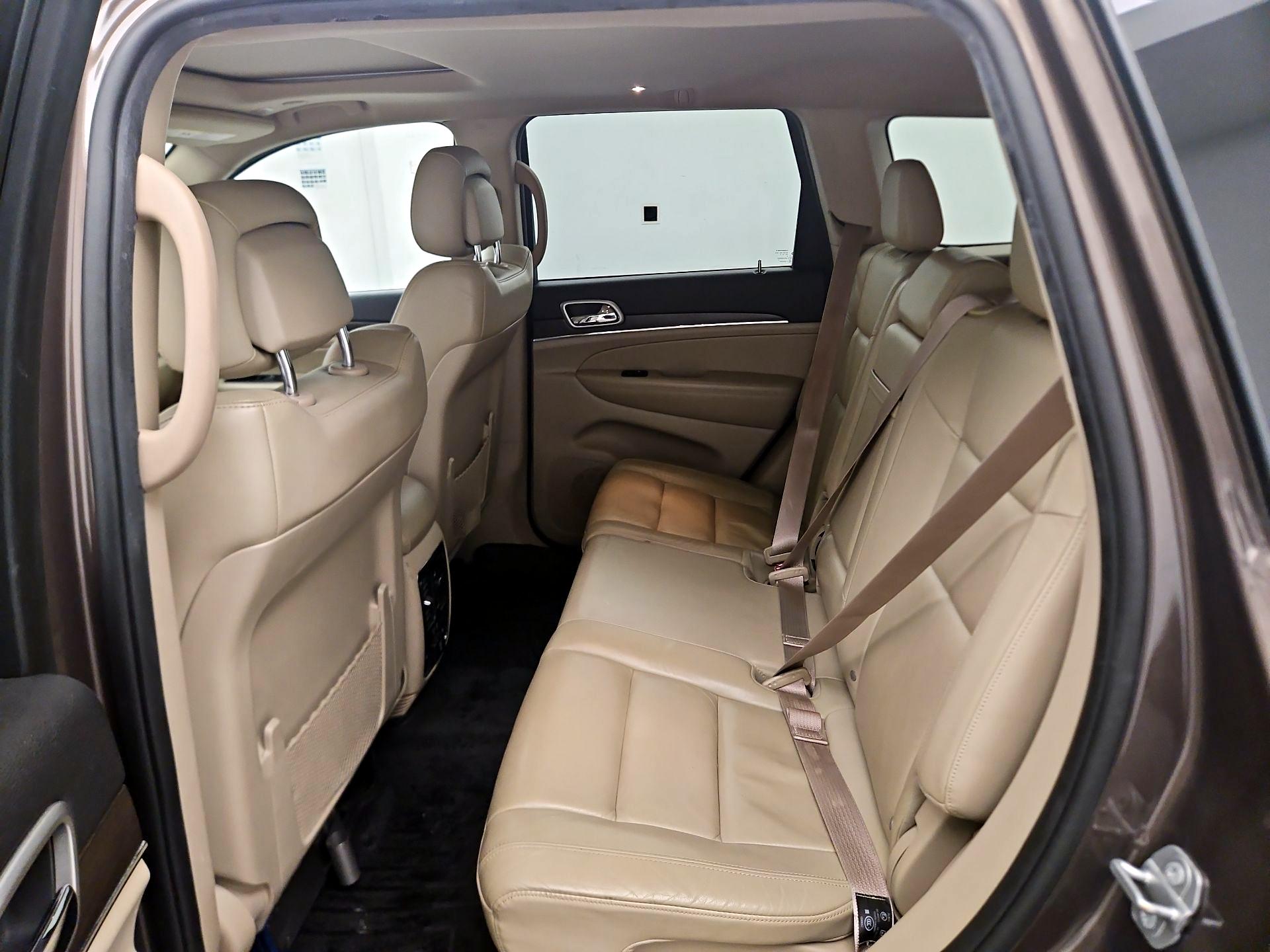 Thumbnail: 2018 Jeep Grand Cherokee - 20