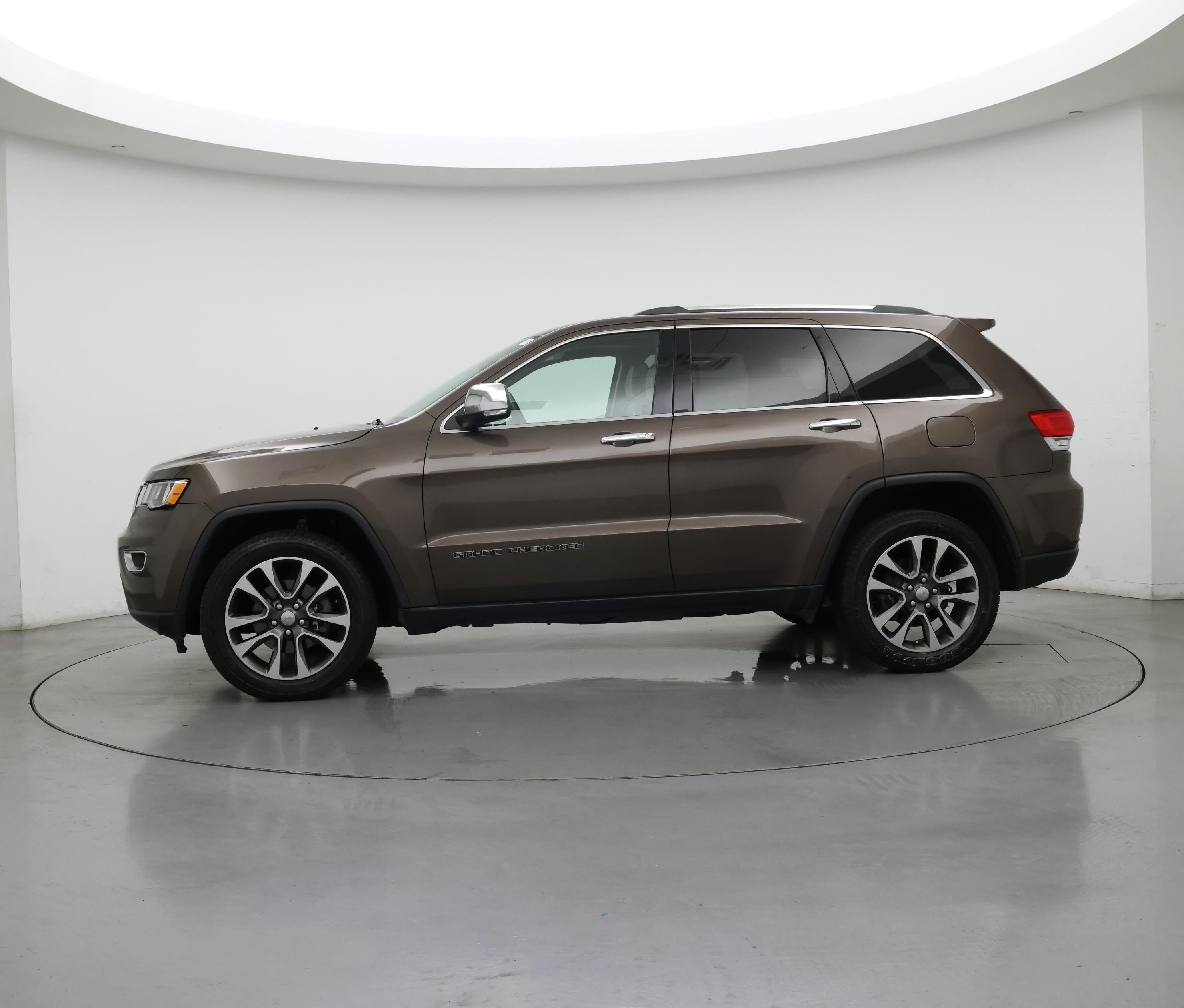 Thumbnail: 2018 Jeep Grand Cherokee - 3