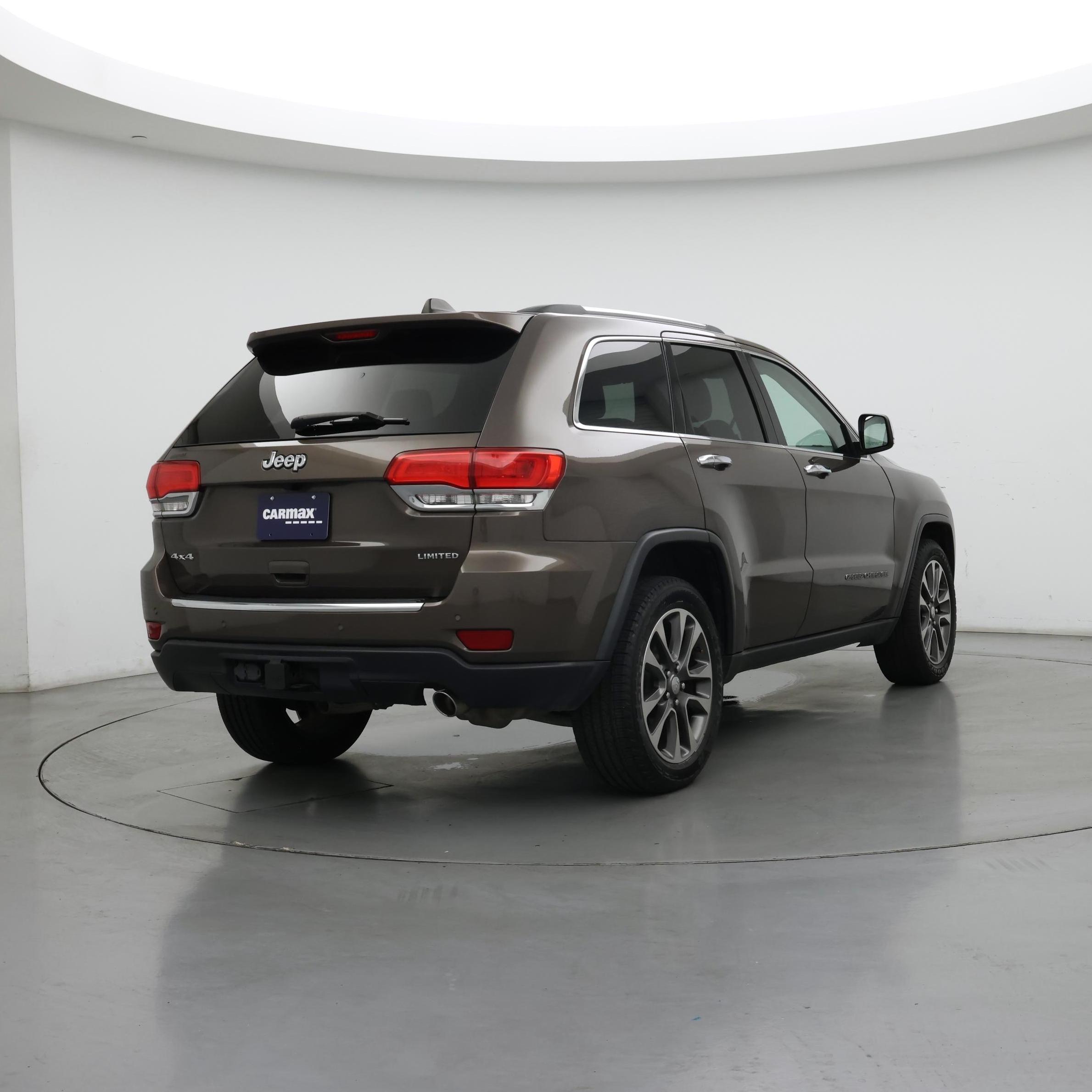 Thumbnail: 2018 Jeep Grand Cherokee - 8