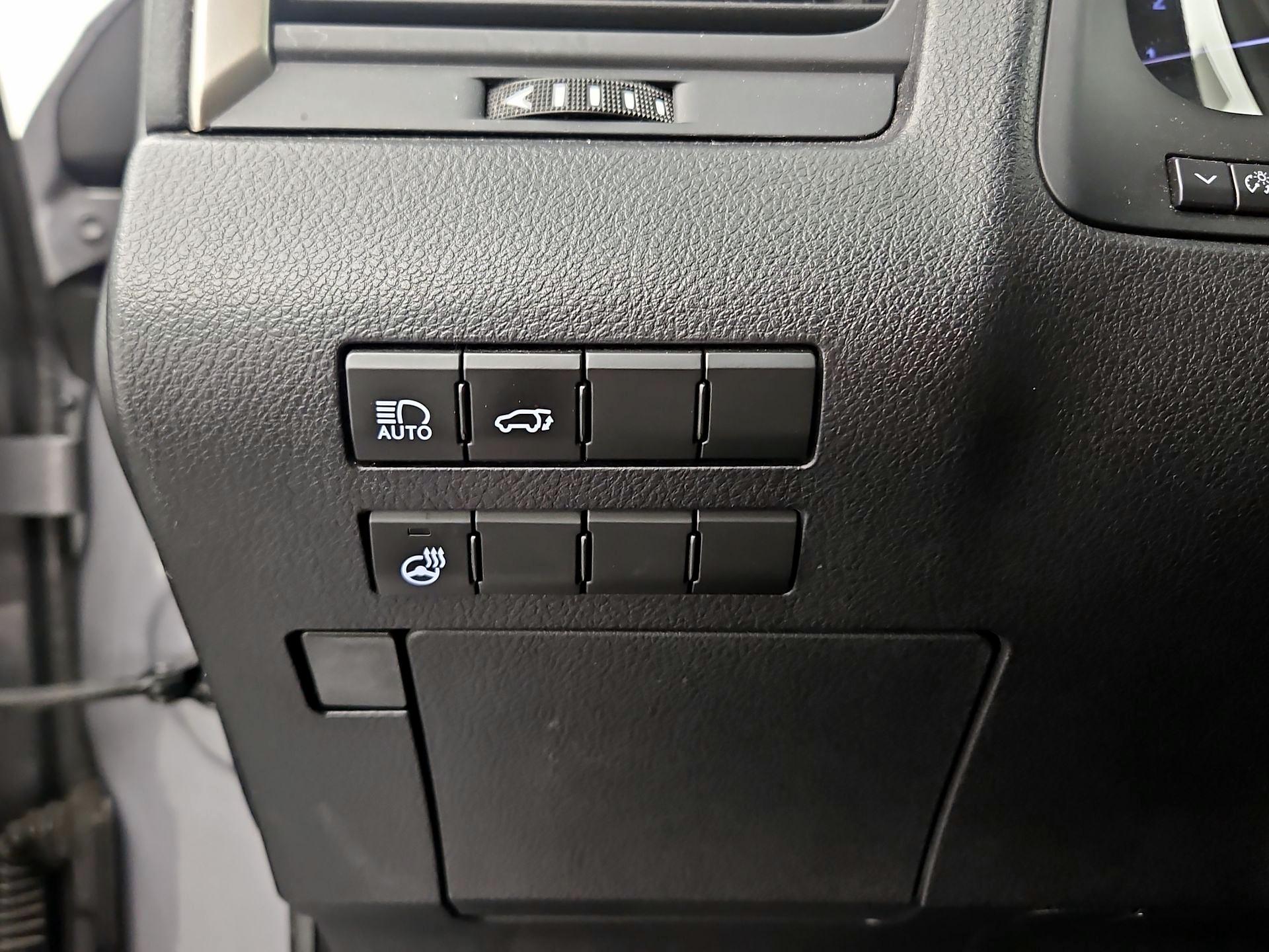 Thumbnail: 2020 Lexus RX - 13