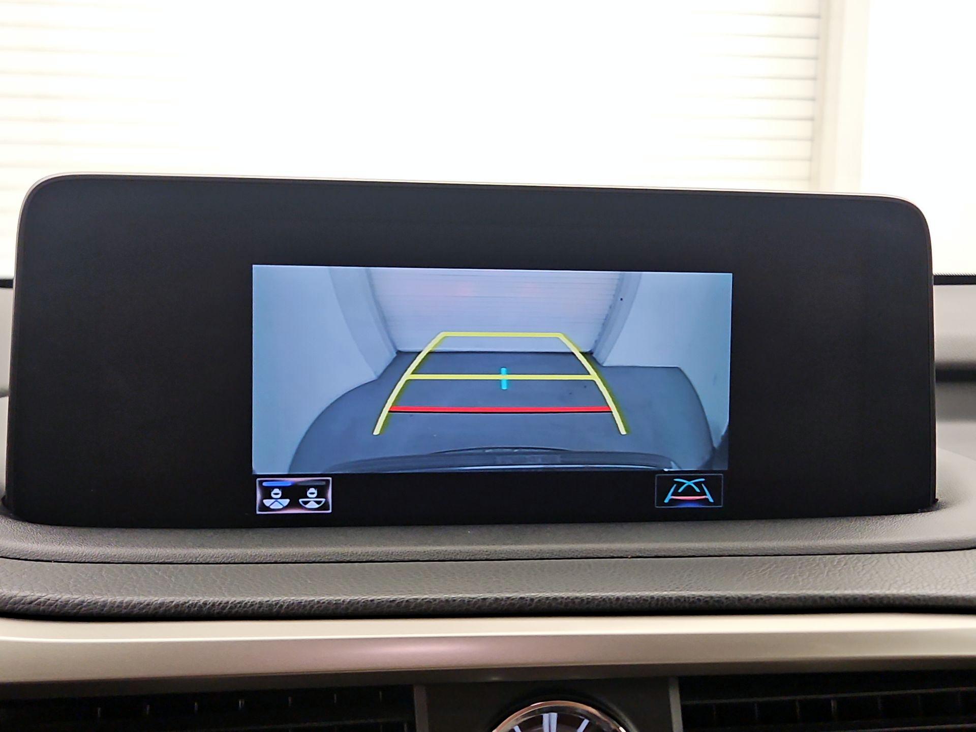 Thumbnail: 2020 Lexus RX - 15