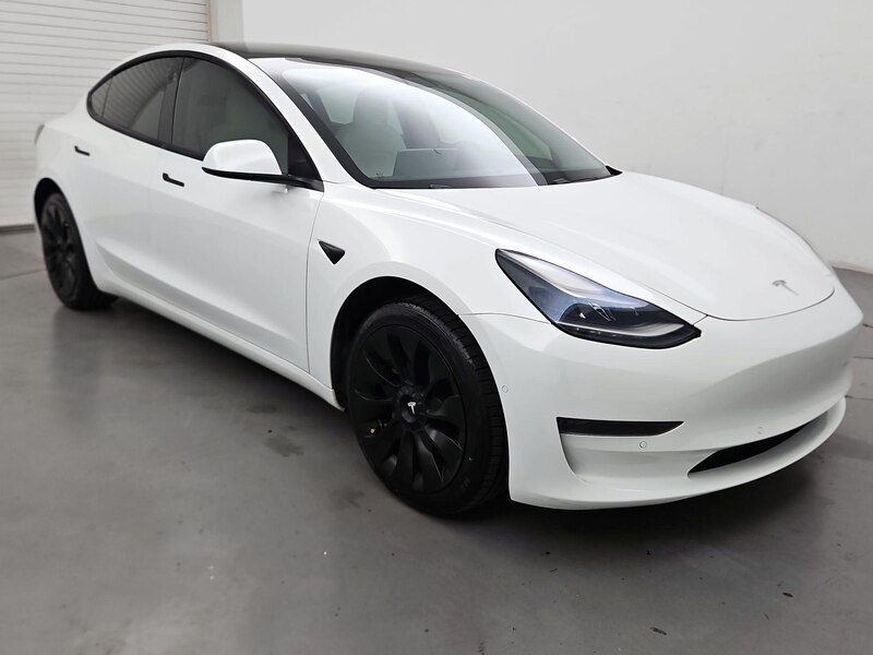 2021 Tesla Model 3 Standard Range Plus
