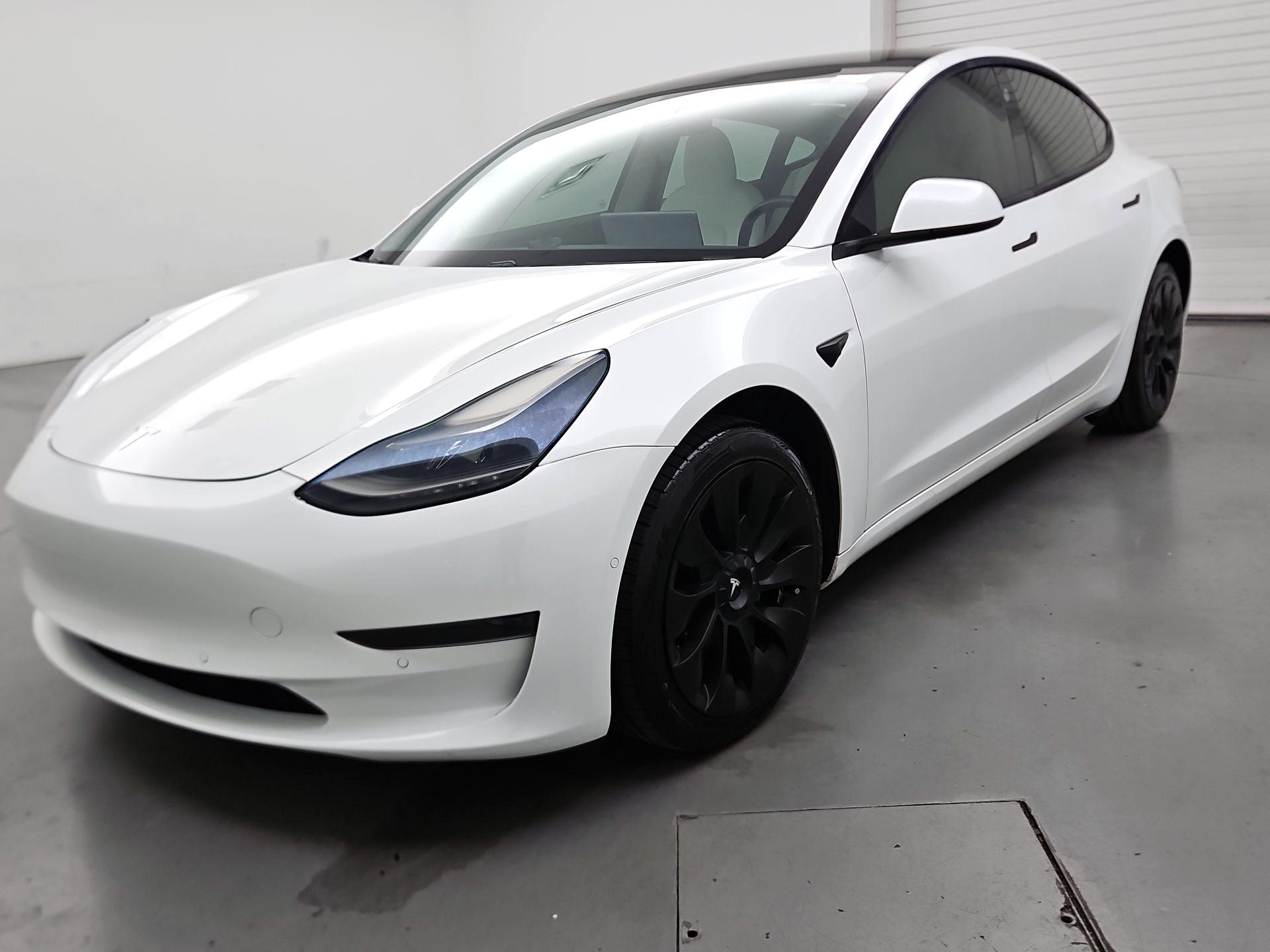 Thumbnail: 2021 Tesla Model 3 - 3