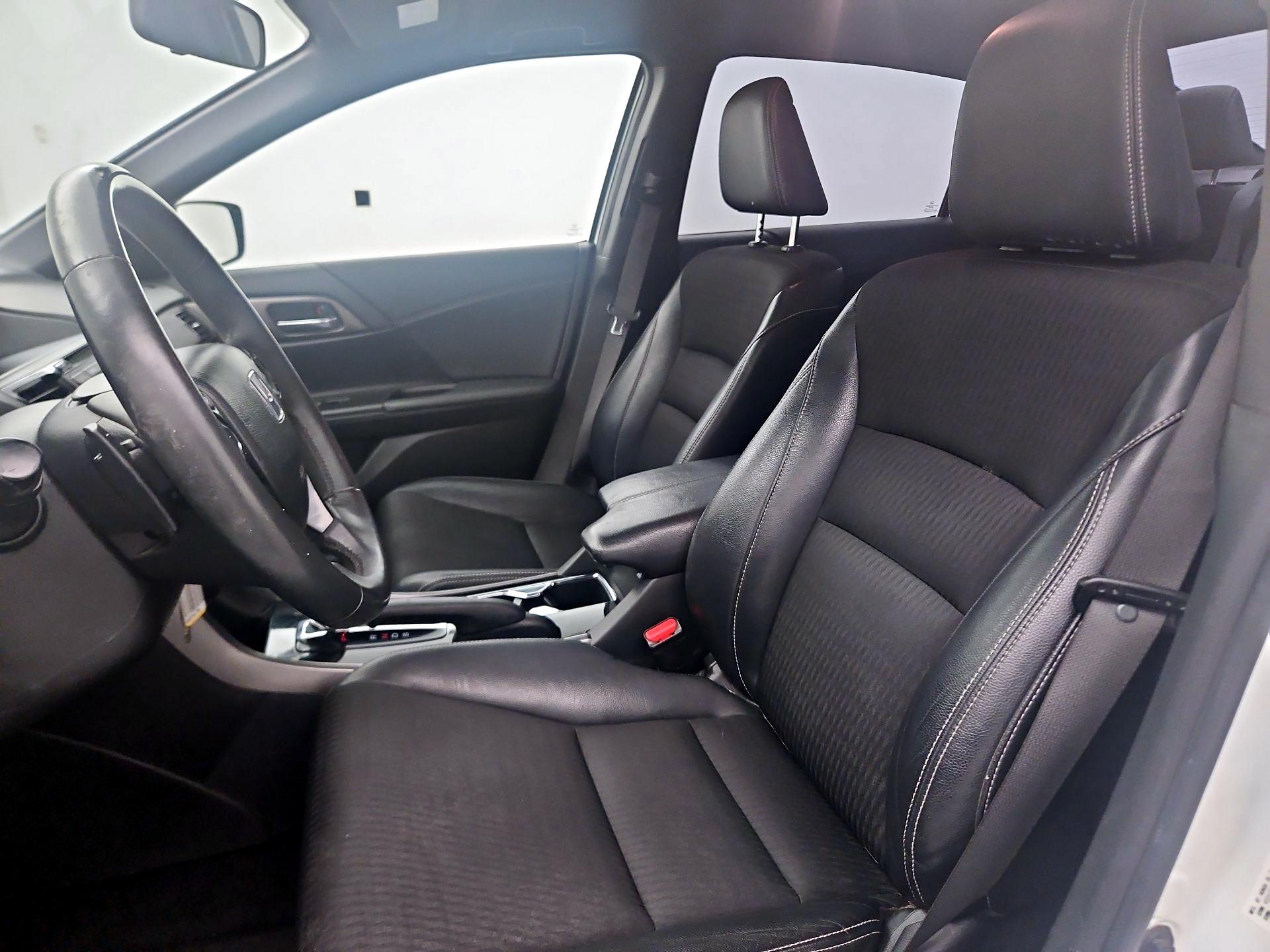 Thumbnail: 2017 Honda Accord - 11