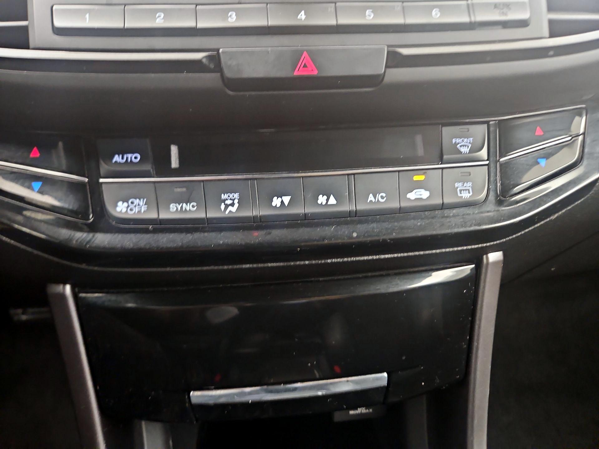 Thumbnail: 2017 Honda Accord - 16