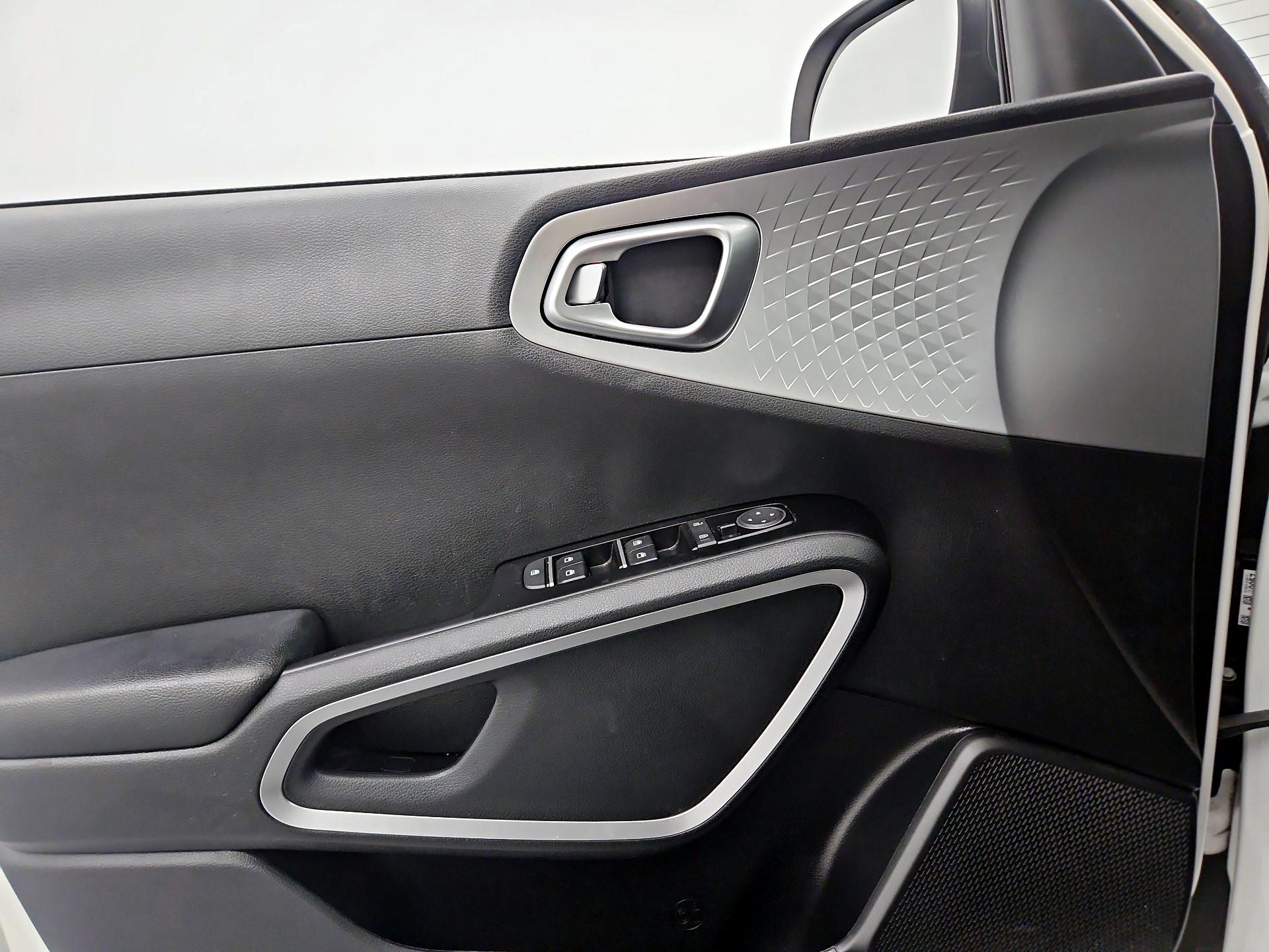 Thumbnail: 2021 Kia Soul - 12