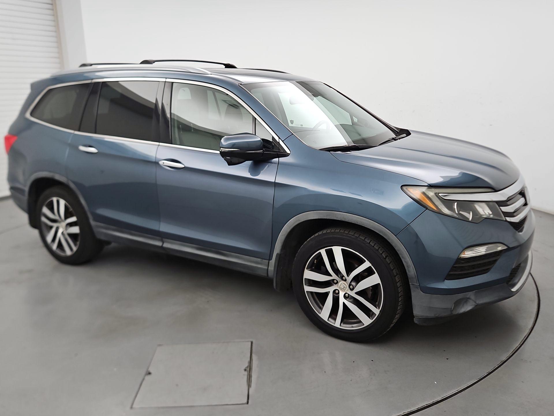 Thumbnail: 2017 Honda Pilot - 1