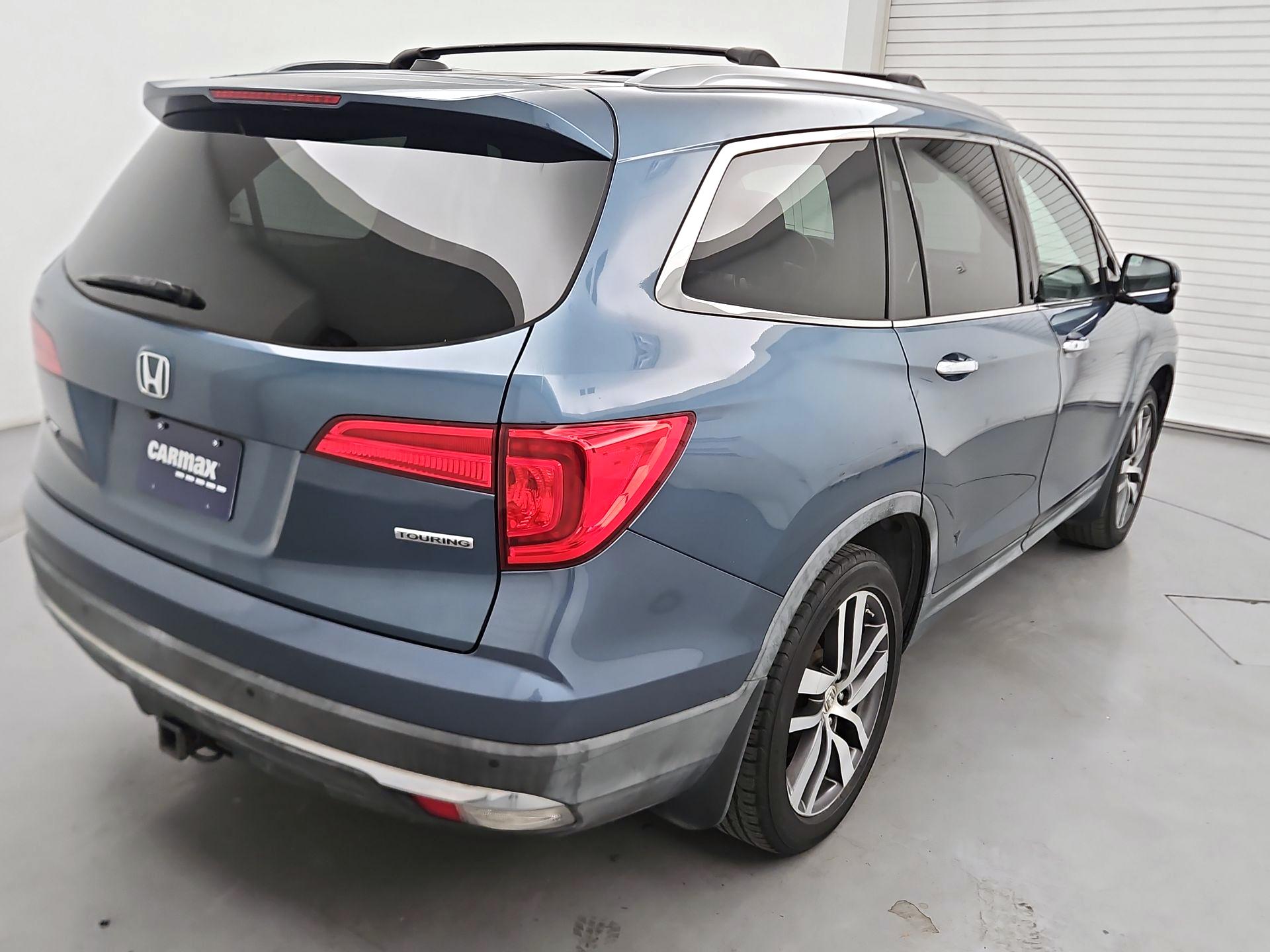 Thumbnail: 2017 Honda Pilot - 5