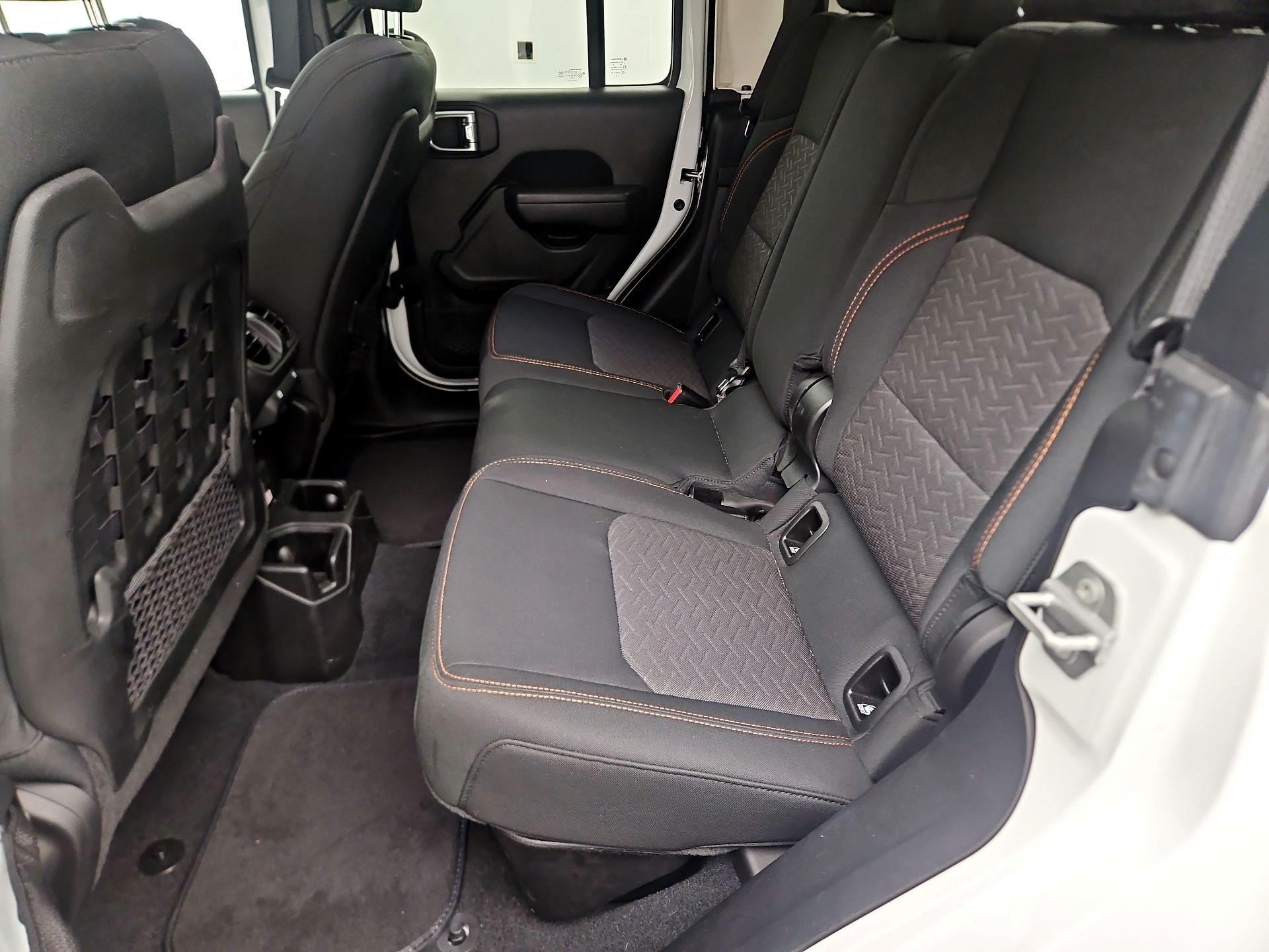 Thumbnail: 2022 Jeep Gladiator - 18