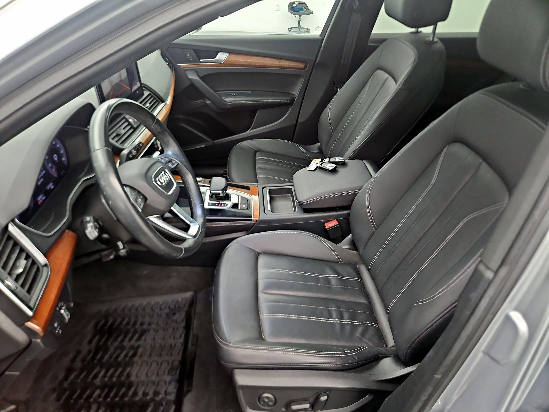 Thumbnail: 2022 Audi Q5 - 11