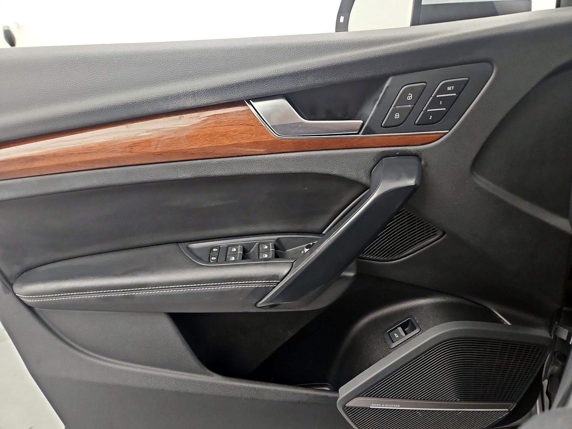 Thumbnail: 2022 Audi Q5 - 12