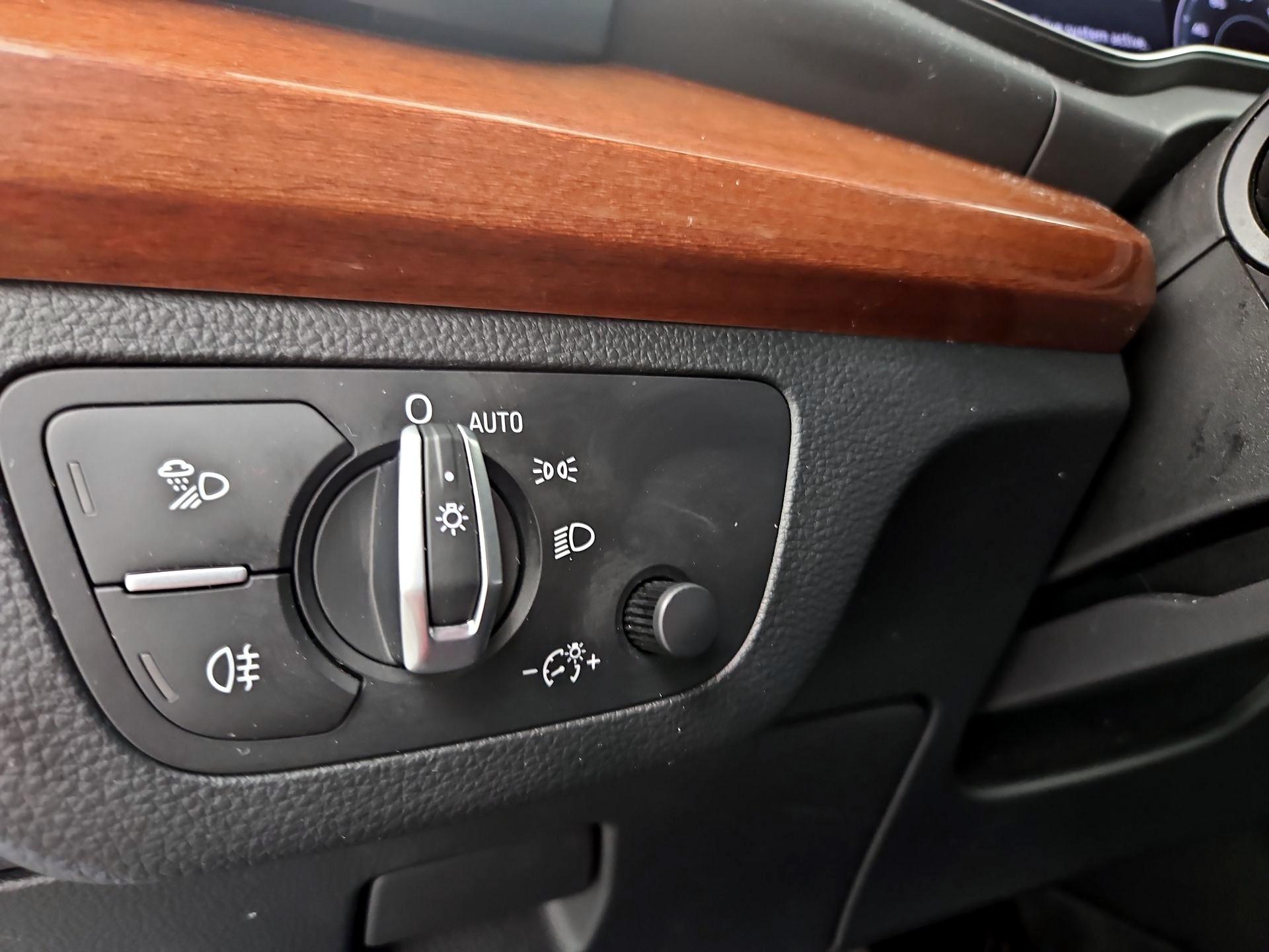 Thumbnail: 2022 Audi Q5 - 13