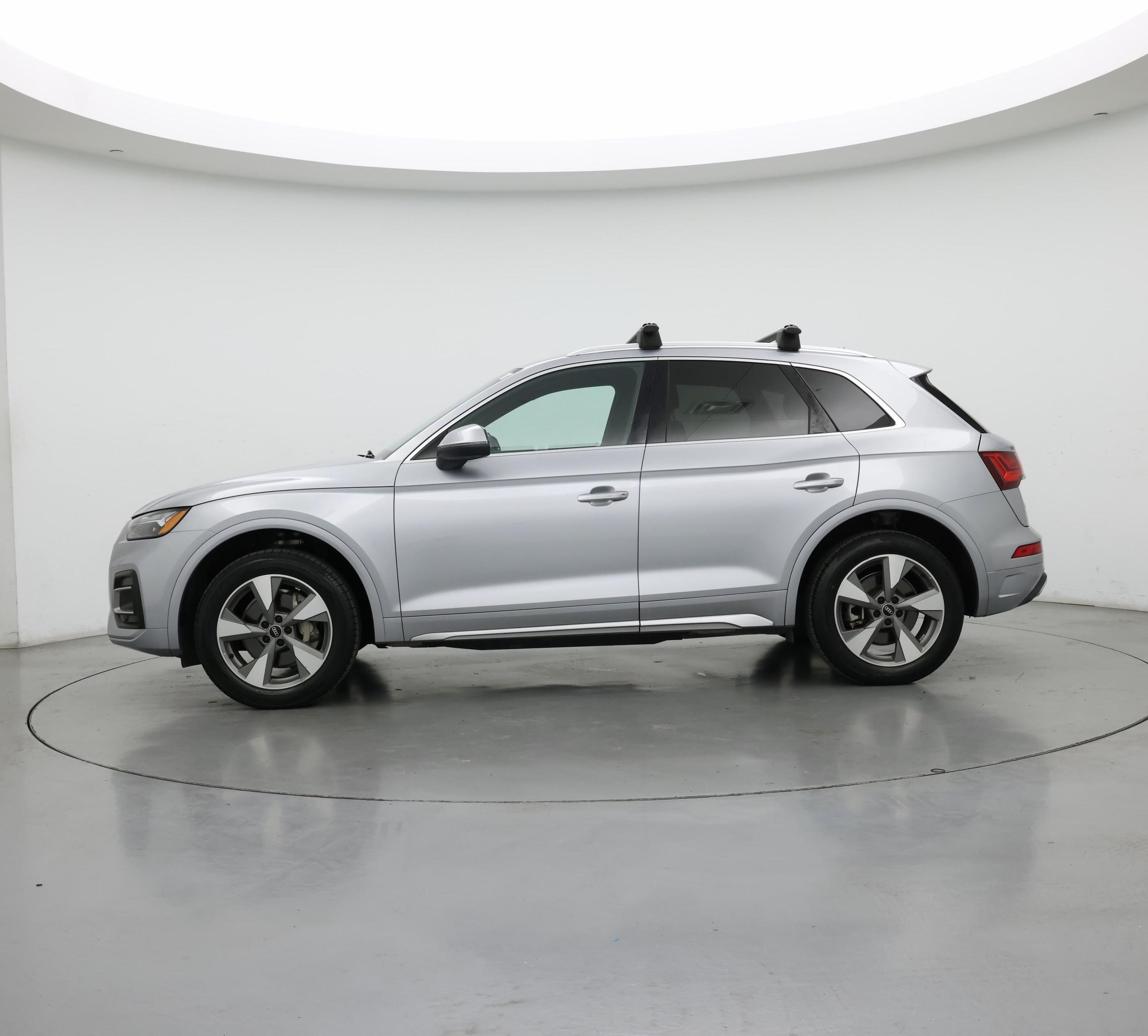 Thumbnail: 2022 Audi Q5 - 3