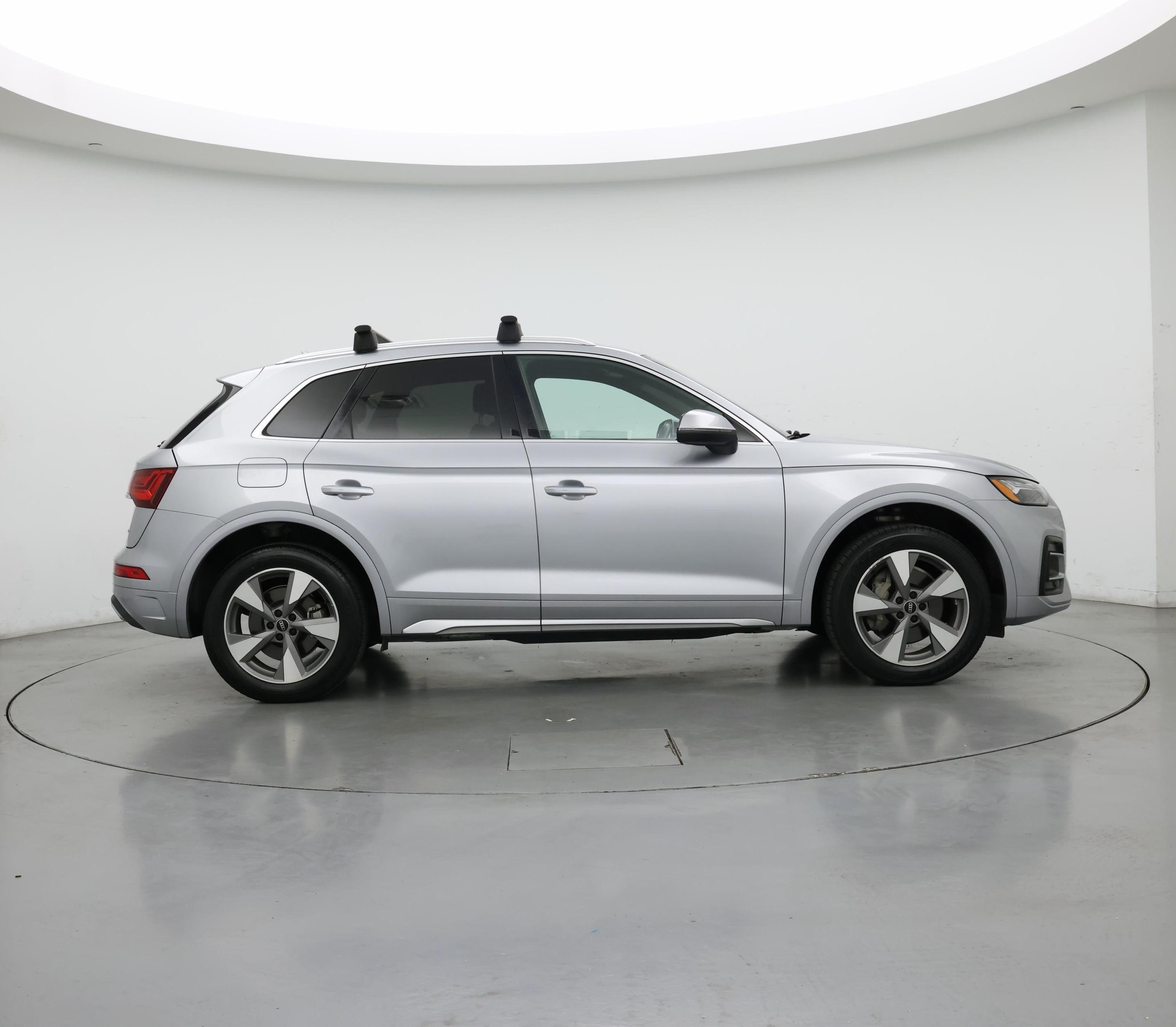 Thumbnail: 2022 Audi Q5 - 7