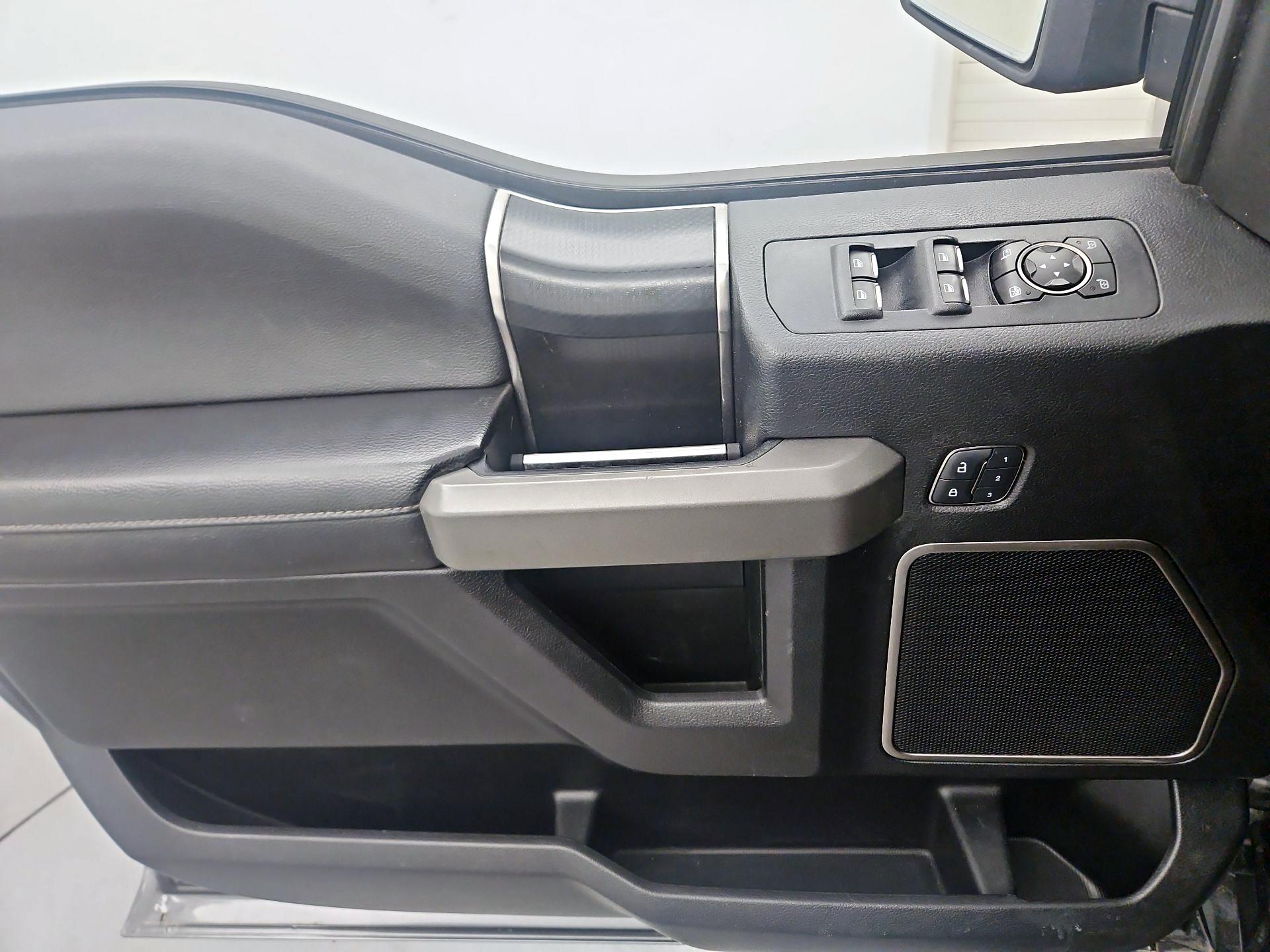 Thumbnail: 2017 Ford F-150 - 12