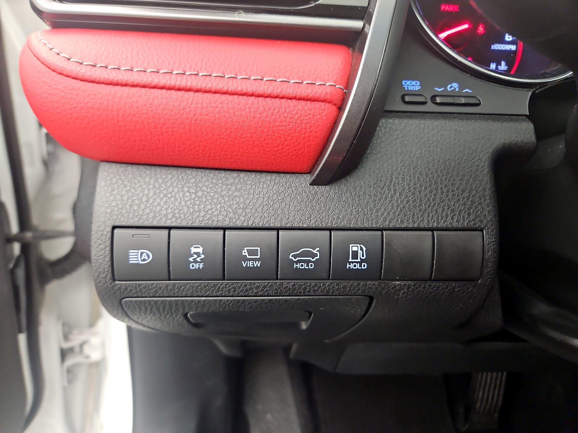 Thumbnail: 2020 Toyota Camry - 13