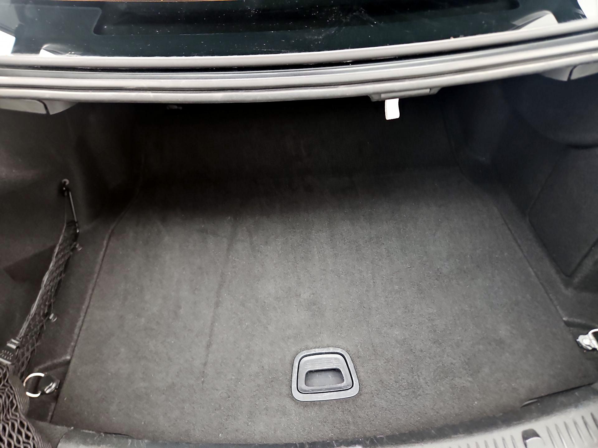 Thumbnail: 2019 Mercedes-Benz E-Class - 20