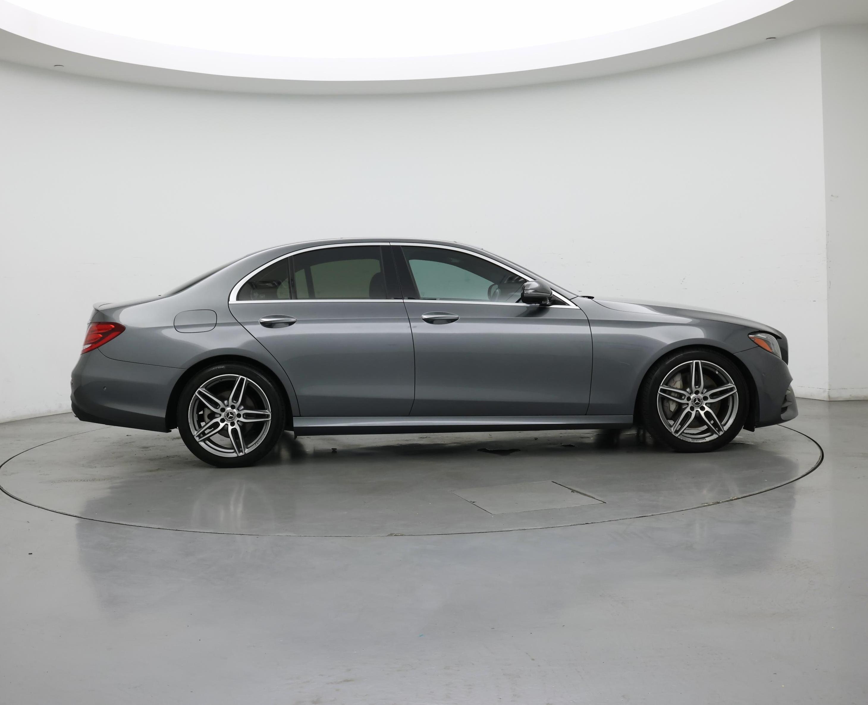 Thumbnail: 2019 Mercedes-Benz E-Class - 7