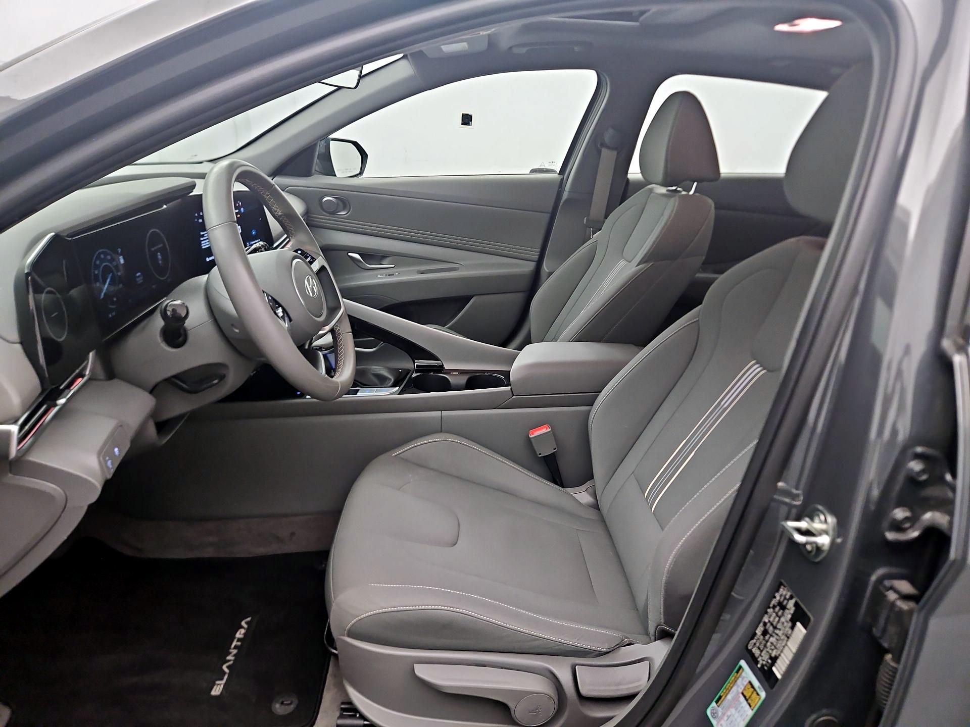 Thumbnail: 2024 Hyundai Elantra - 11