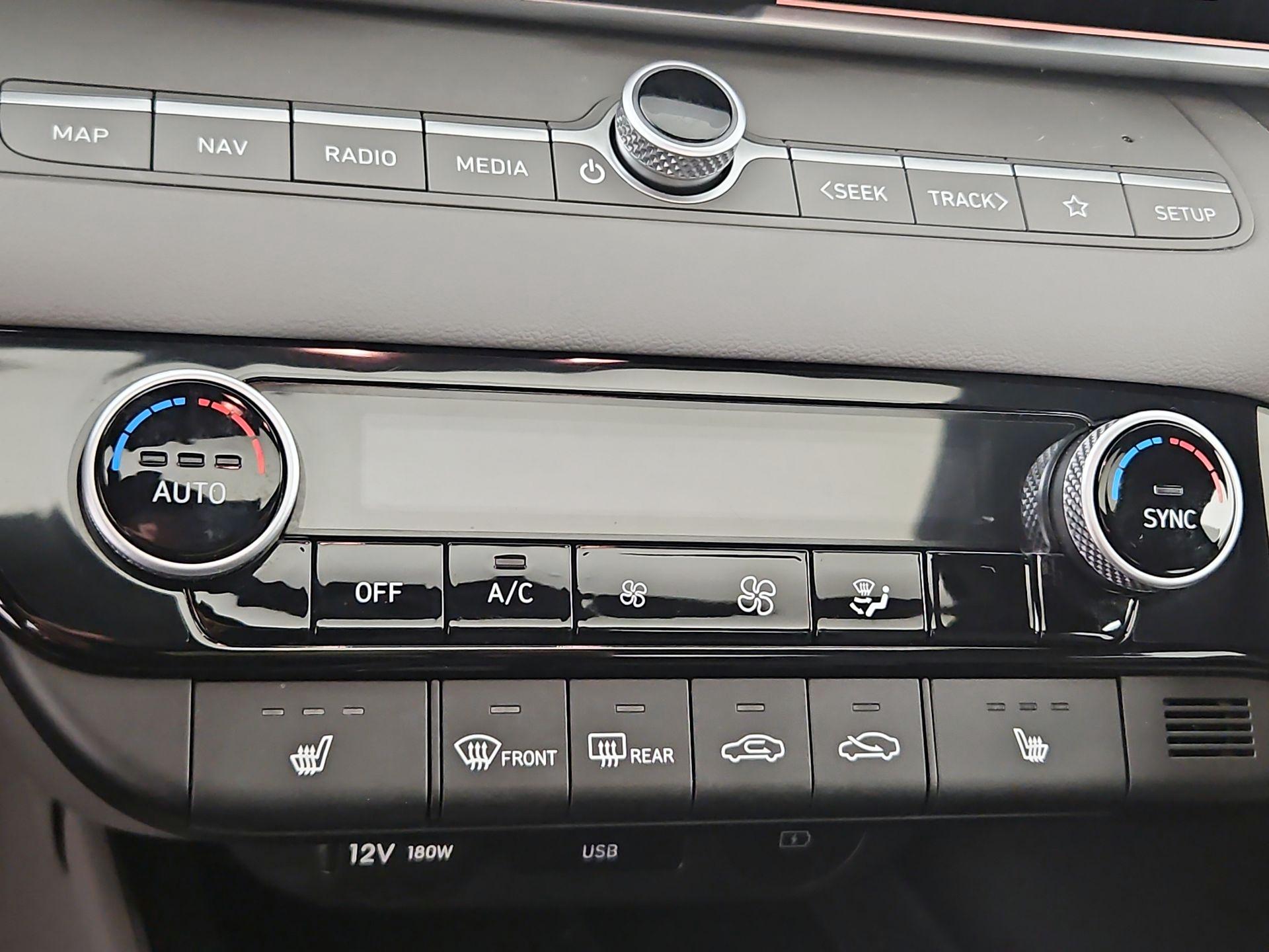 Thumbnail: 2024 Hyundai Elantra - 17